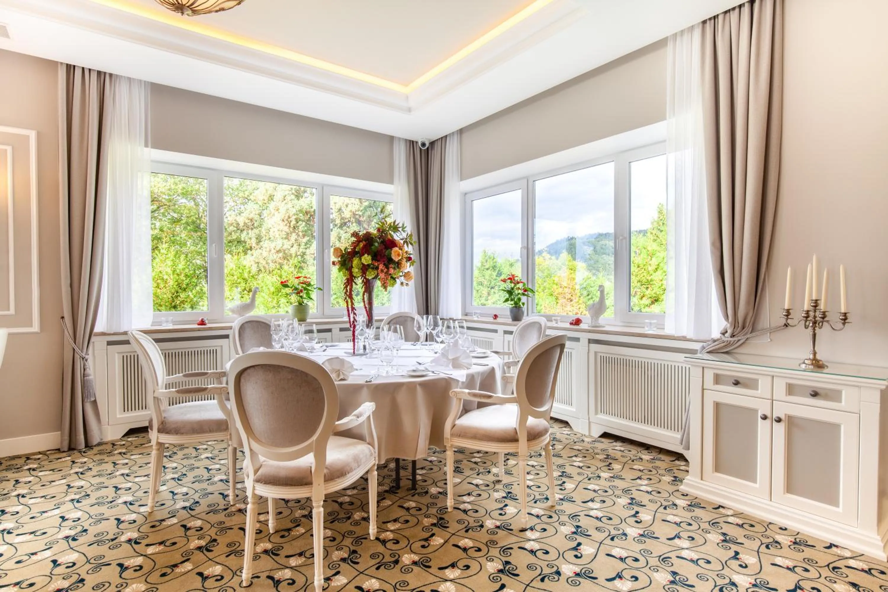 Restaurant/places to eat in Park Hotel & Spa Katharina