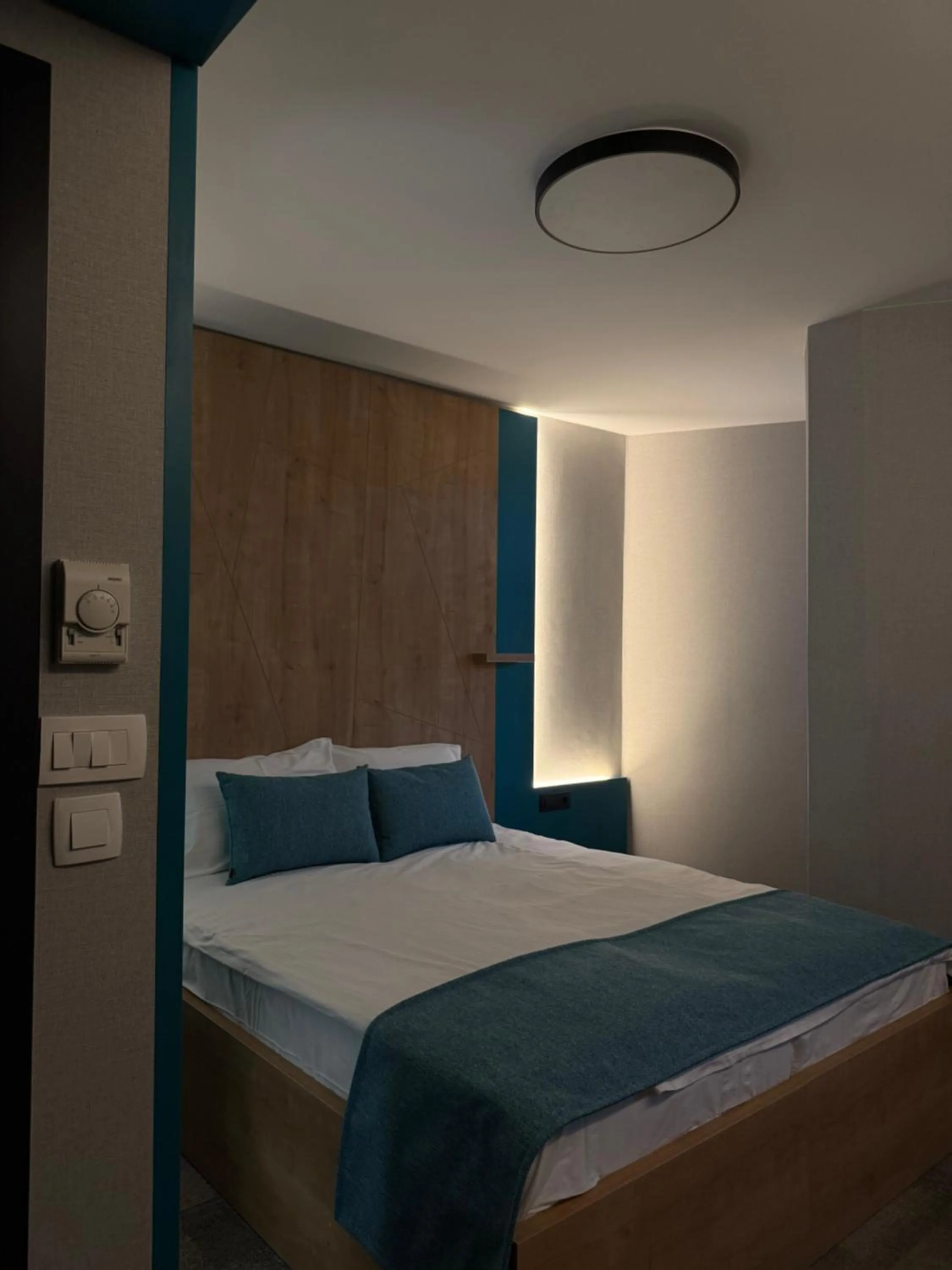 Photo of the whole room, Bed in Hotel MANTOVA Vrhnika