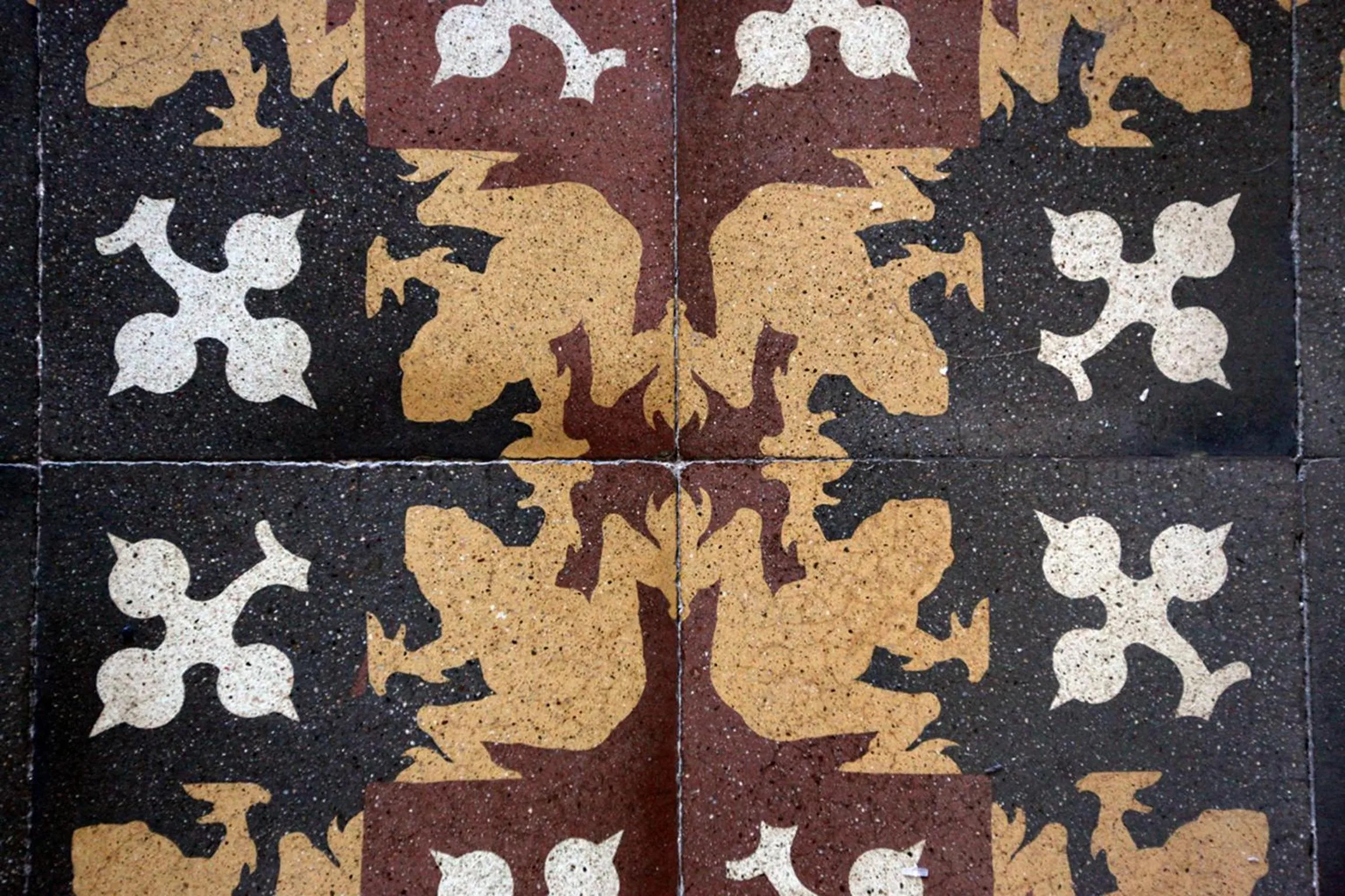 Decorative detail in Primavera Hostel