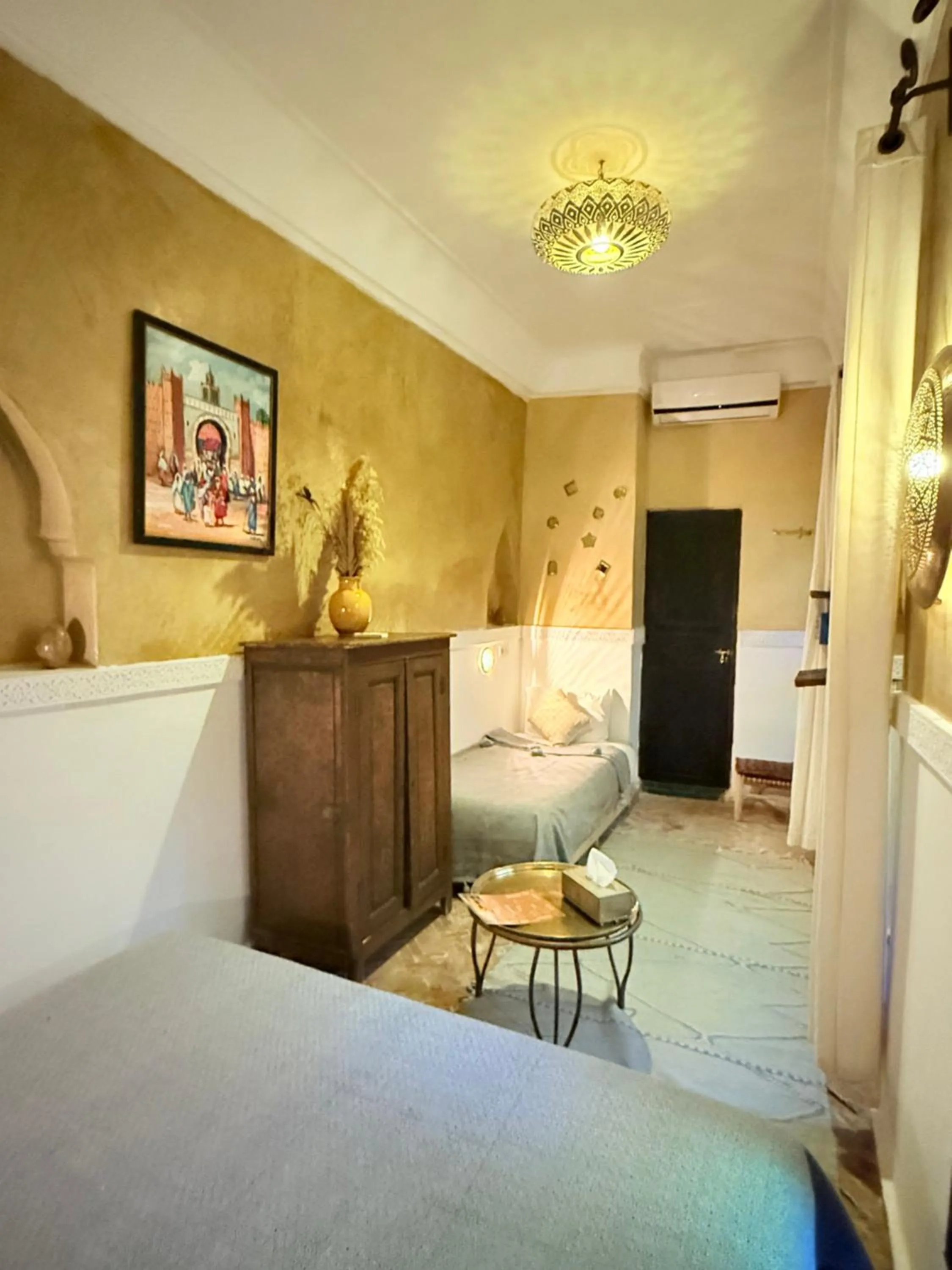 Bed in Riad Dama & Spa