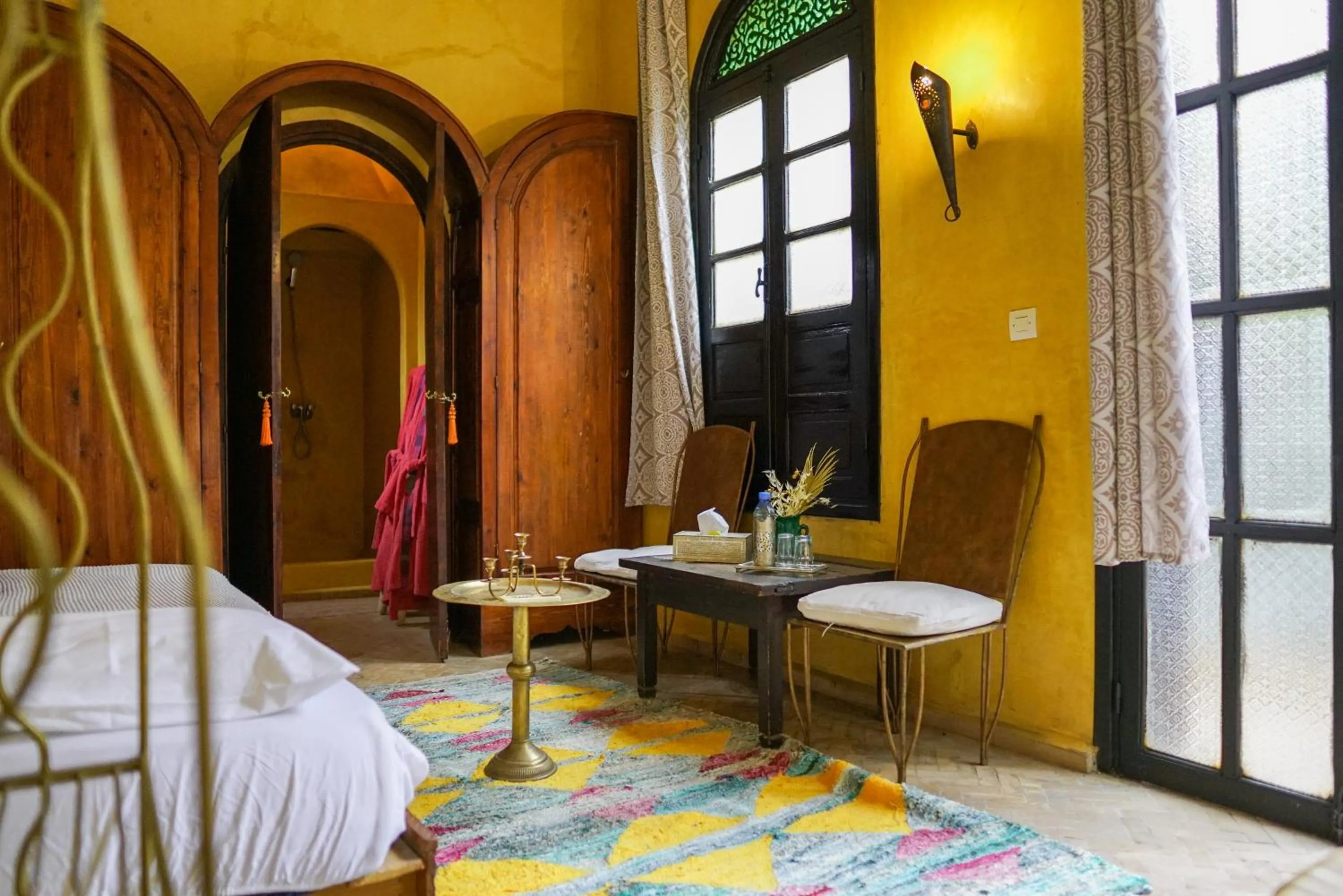 Seating area, Bed in Riad Dama & Spa