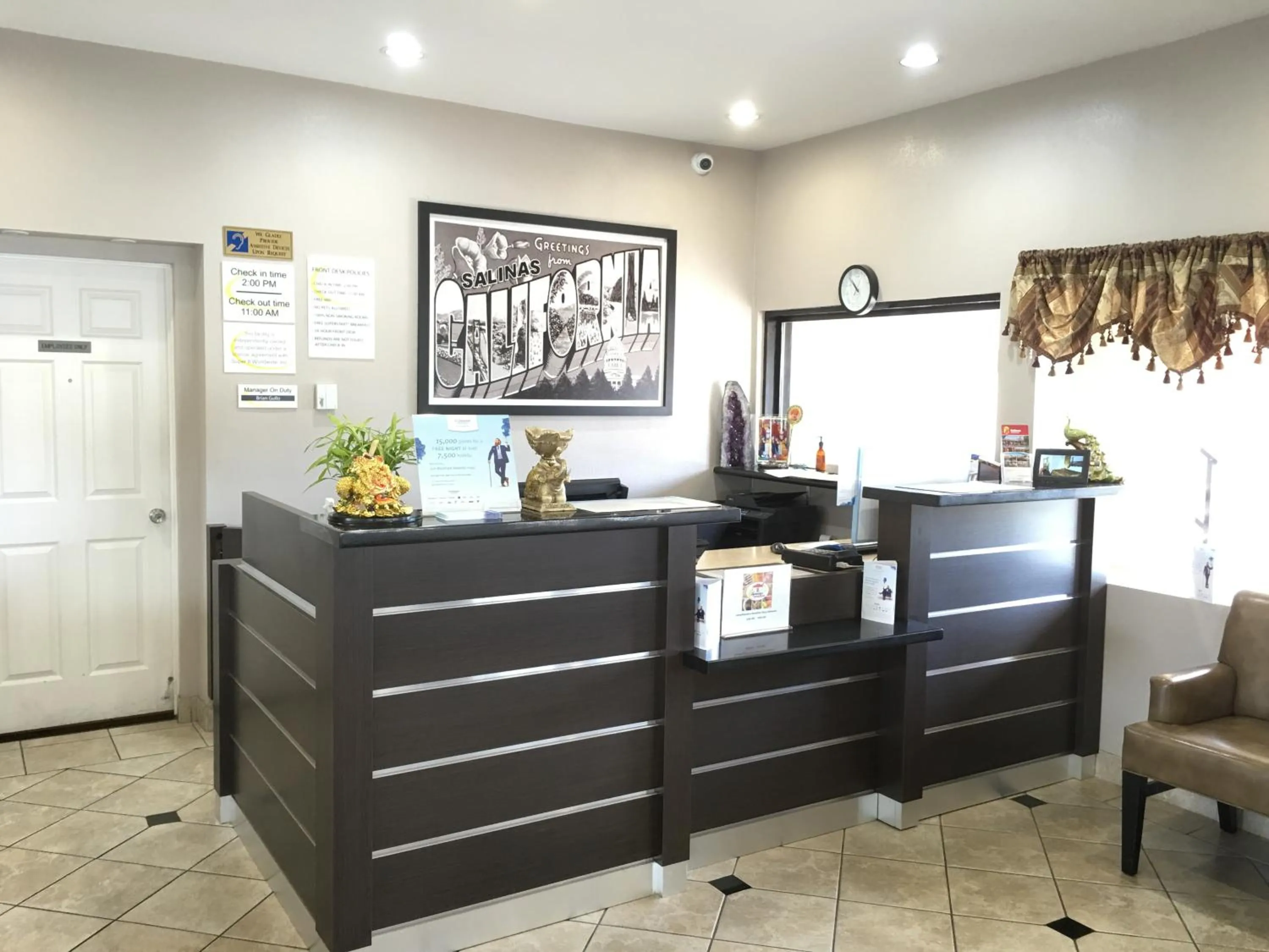 Lobby or reception in Super 8 by Wyndham Salinas