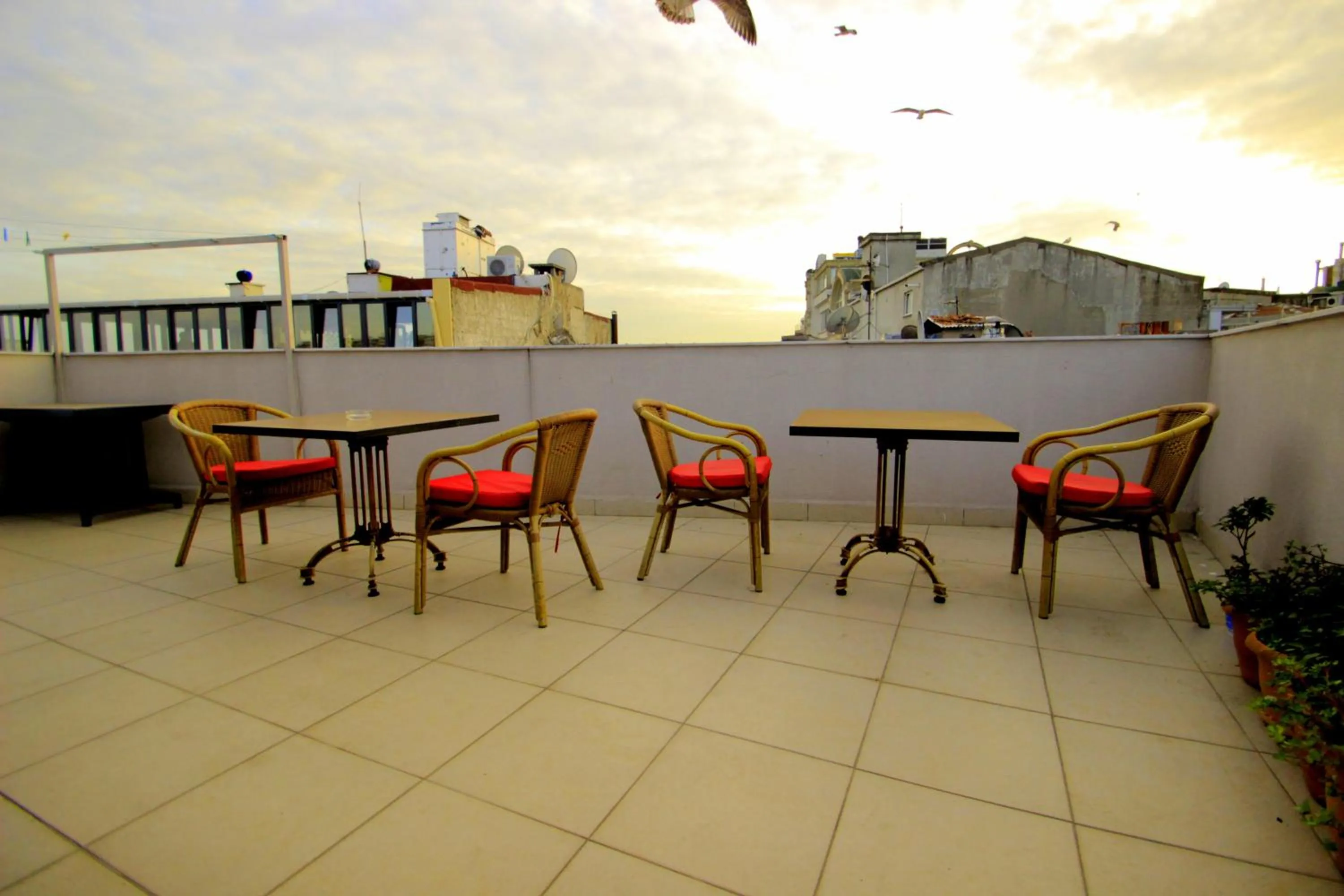 Balcony/Terrace in Istanbul Metro Hotel