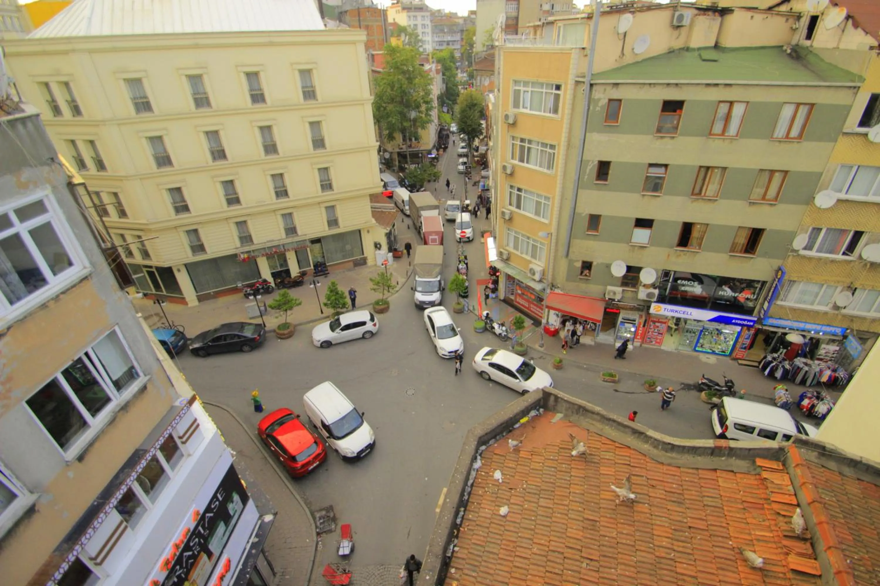 Neighbourhood in Istanbul Metro Hotel