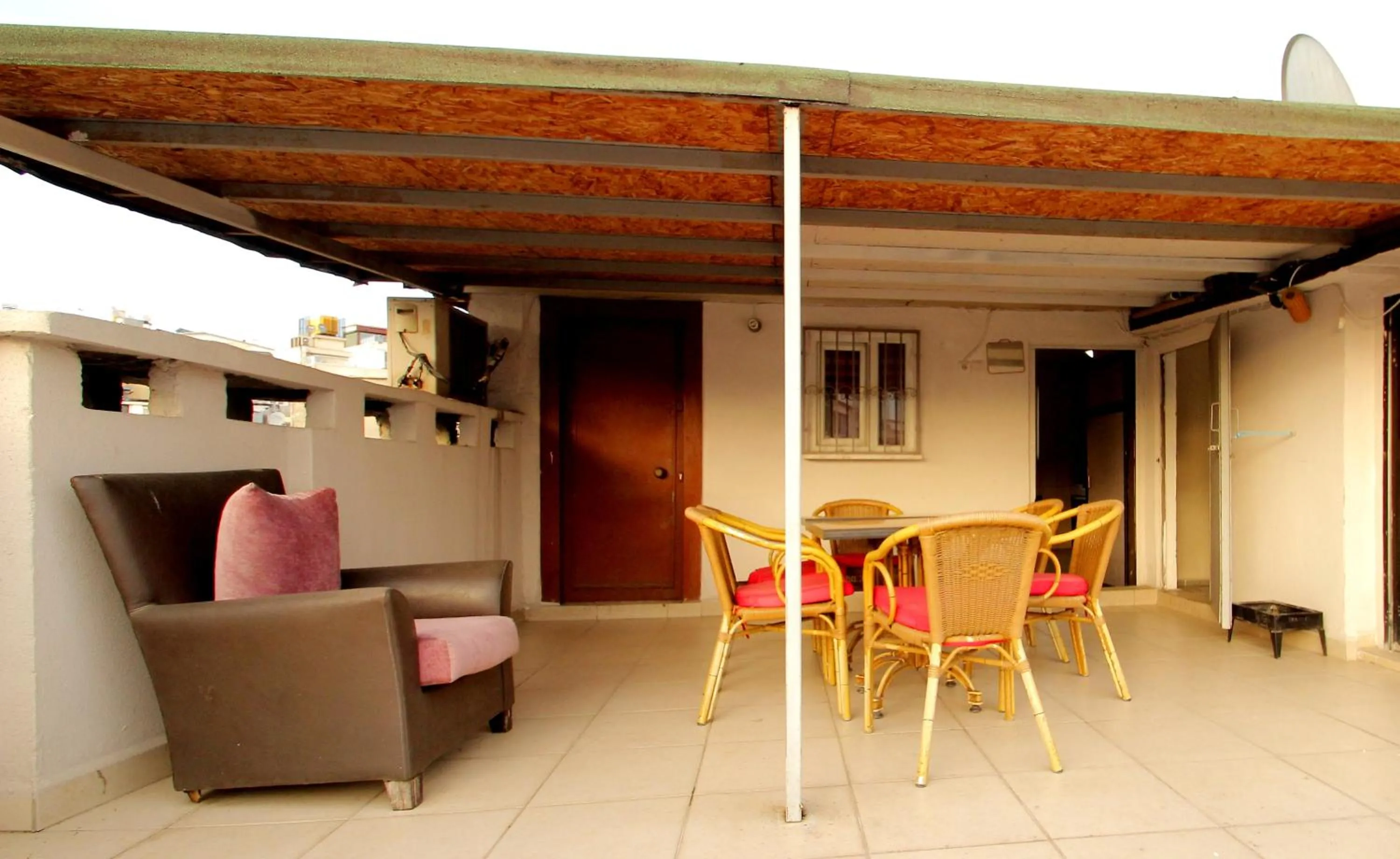 Balcony/Terrace in Istanbul Metro Hotel