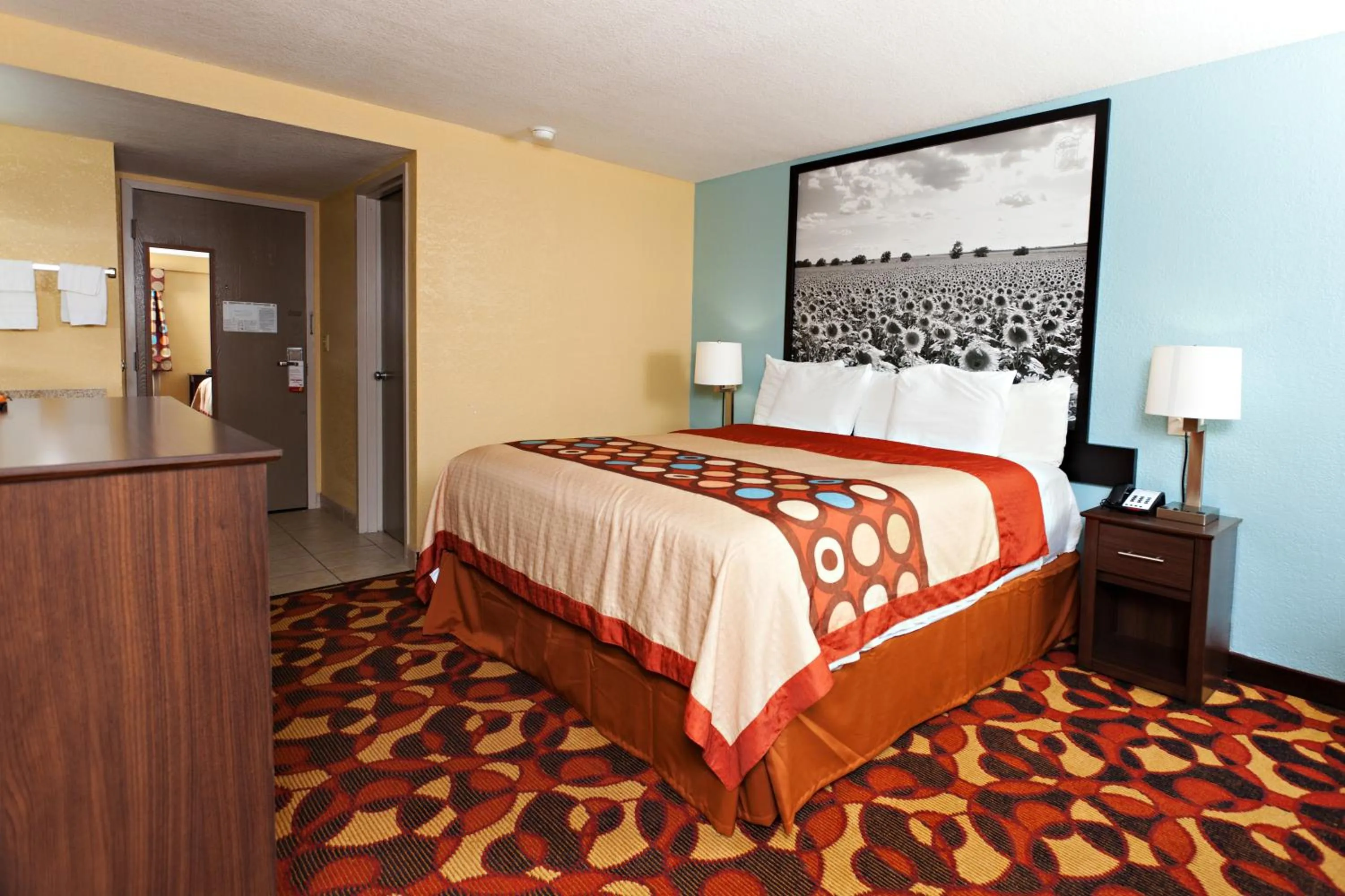 Bed in Super 8 by Wyndham Wichita Airport West Kellogg