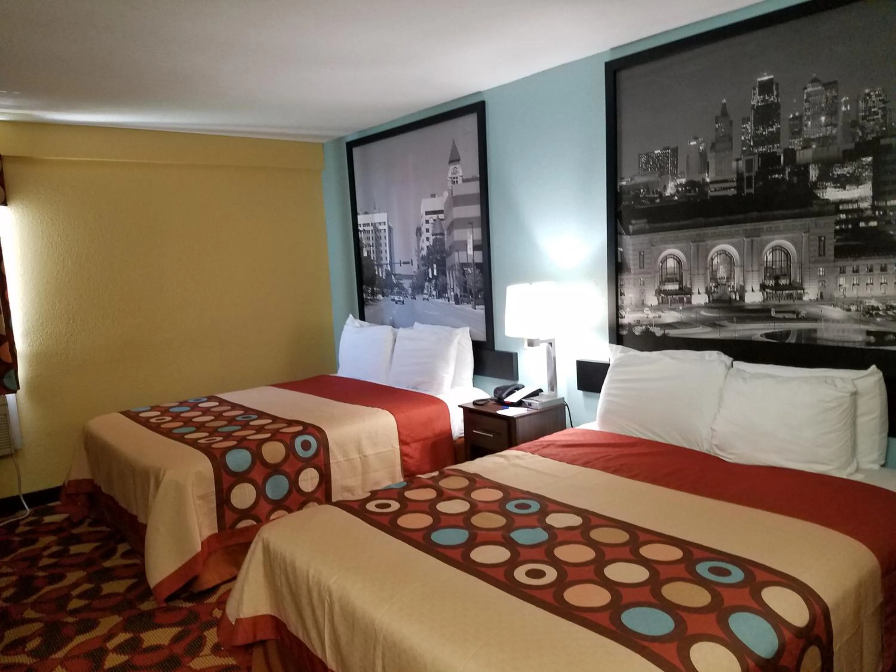 Bed in Super 8 by Wyndham Wichita Airport West Kellogg