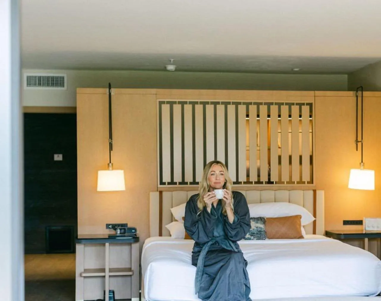 Bed in L'Auberge De Sedona