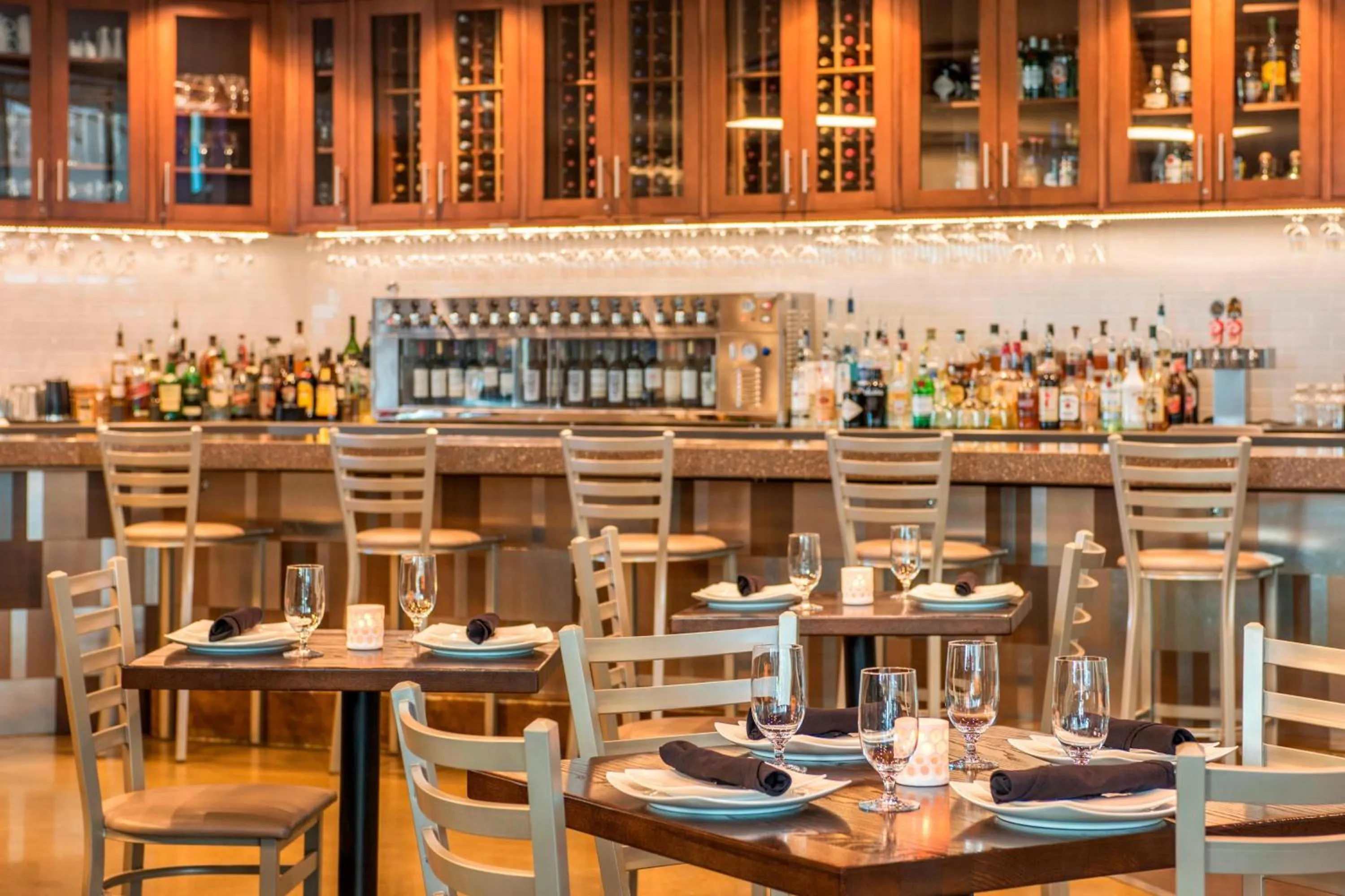 Restaurant/places to eat in SpringHill Suites by Marriott Denver Downtown