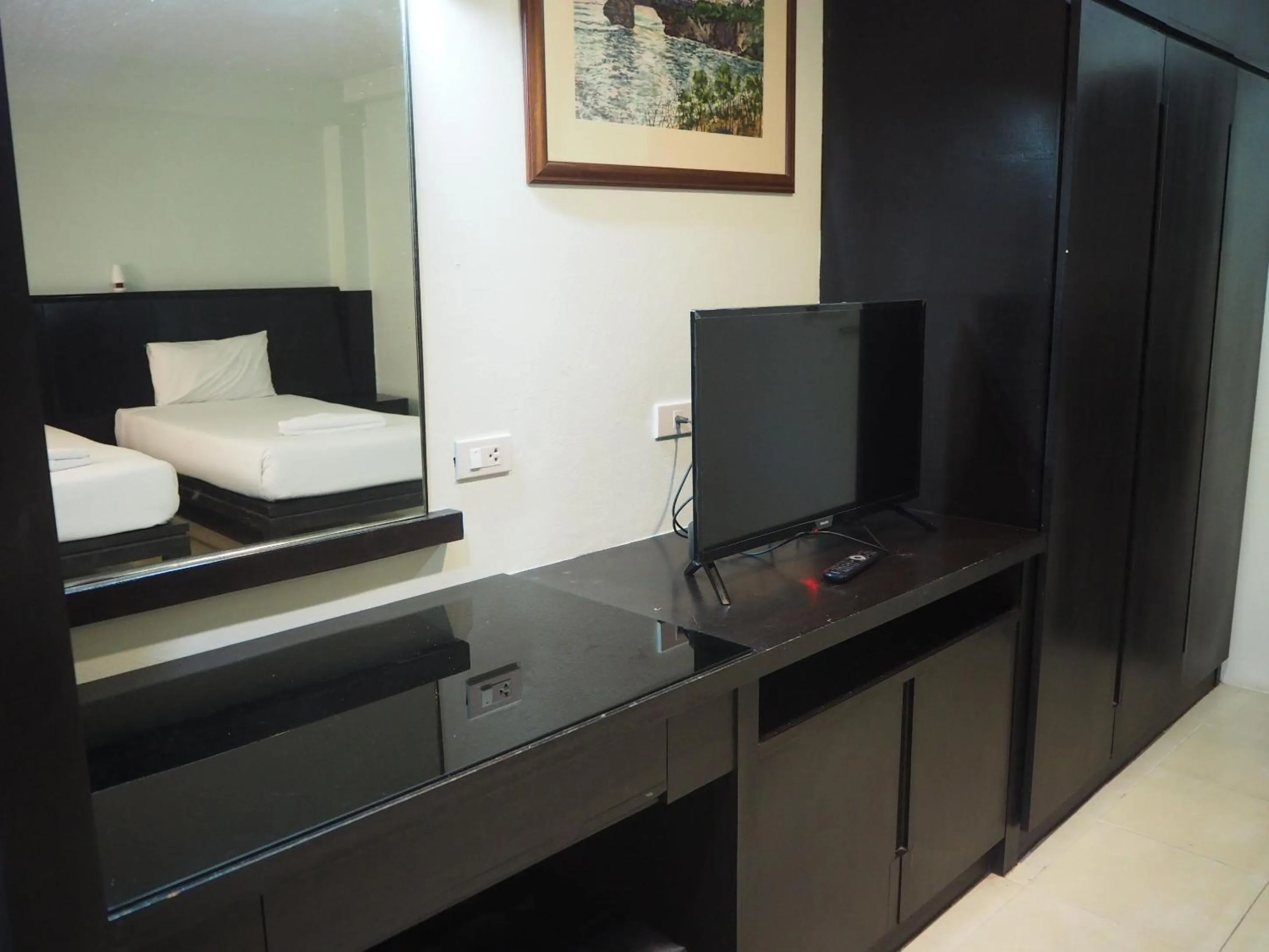 Photo of the whole room, Bed in Orm Thong Hotel - SHA Plus