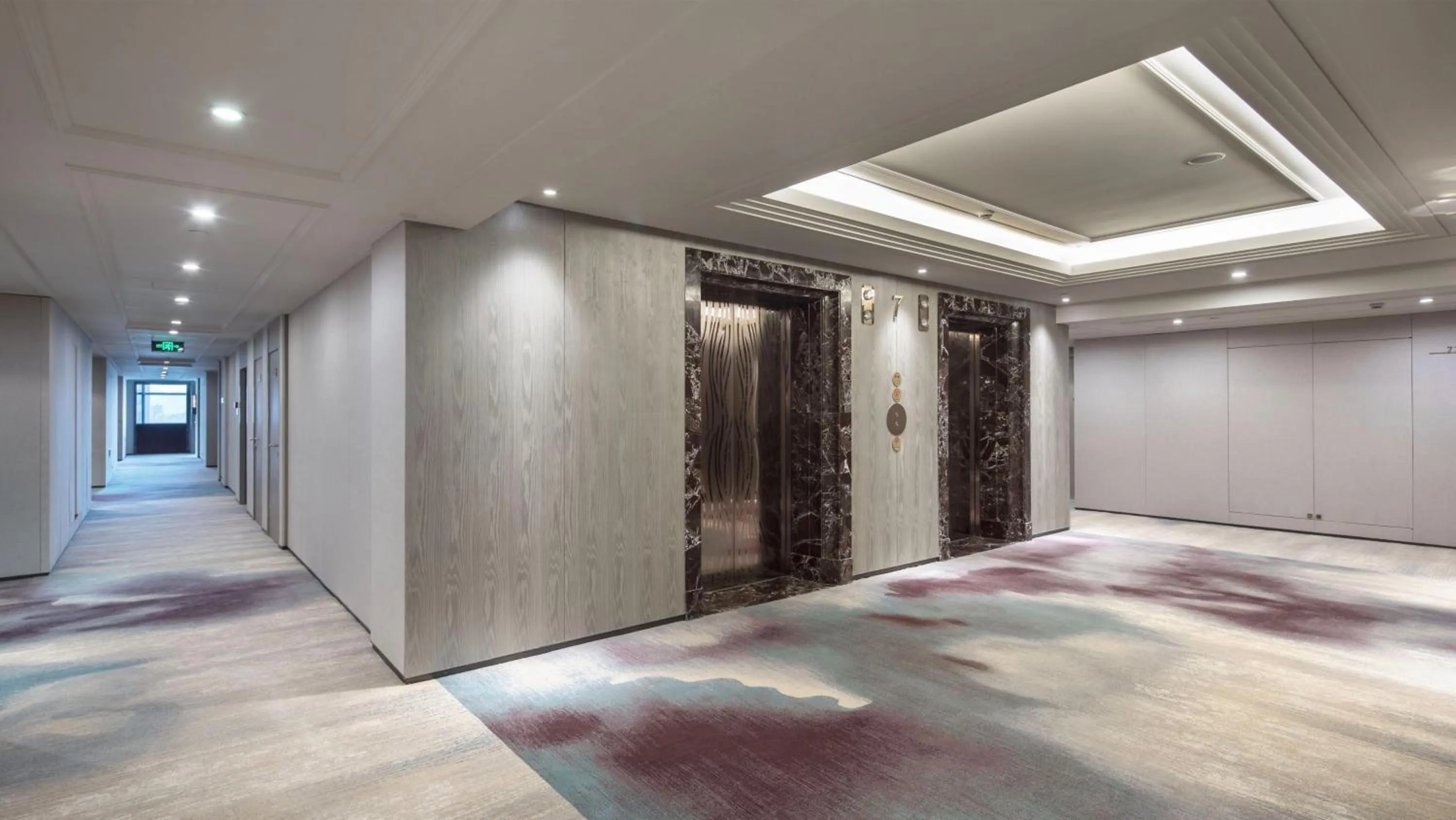 Lobby or reception in Crowne Plaza Deqing Moganshan by IHG