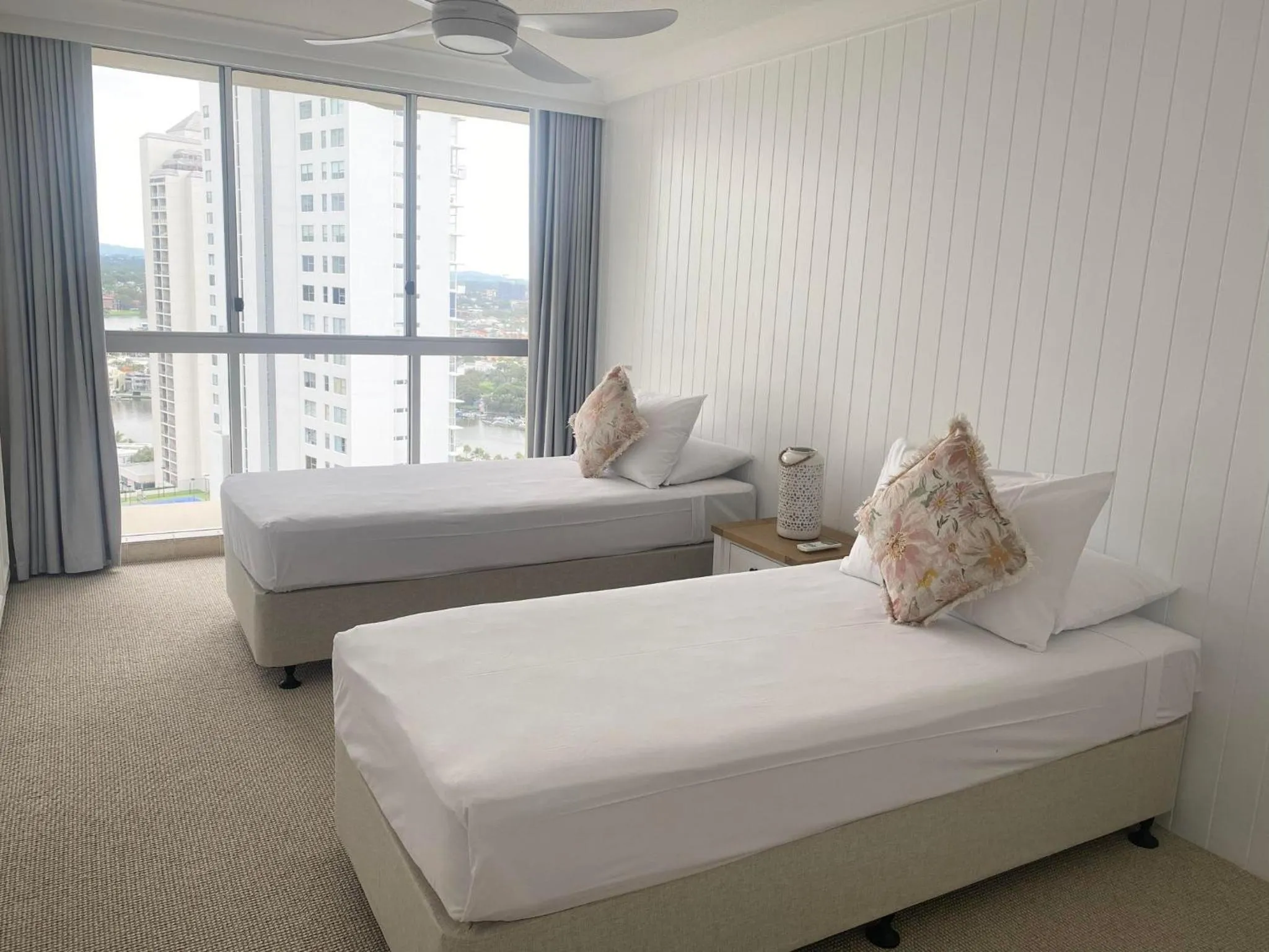 Bedroom, Bed in Hi Surf Beachfront Resort Apartments OFFICIAL SITE