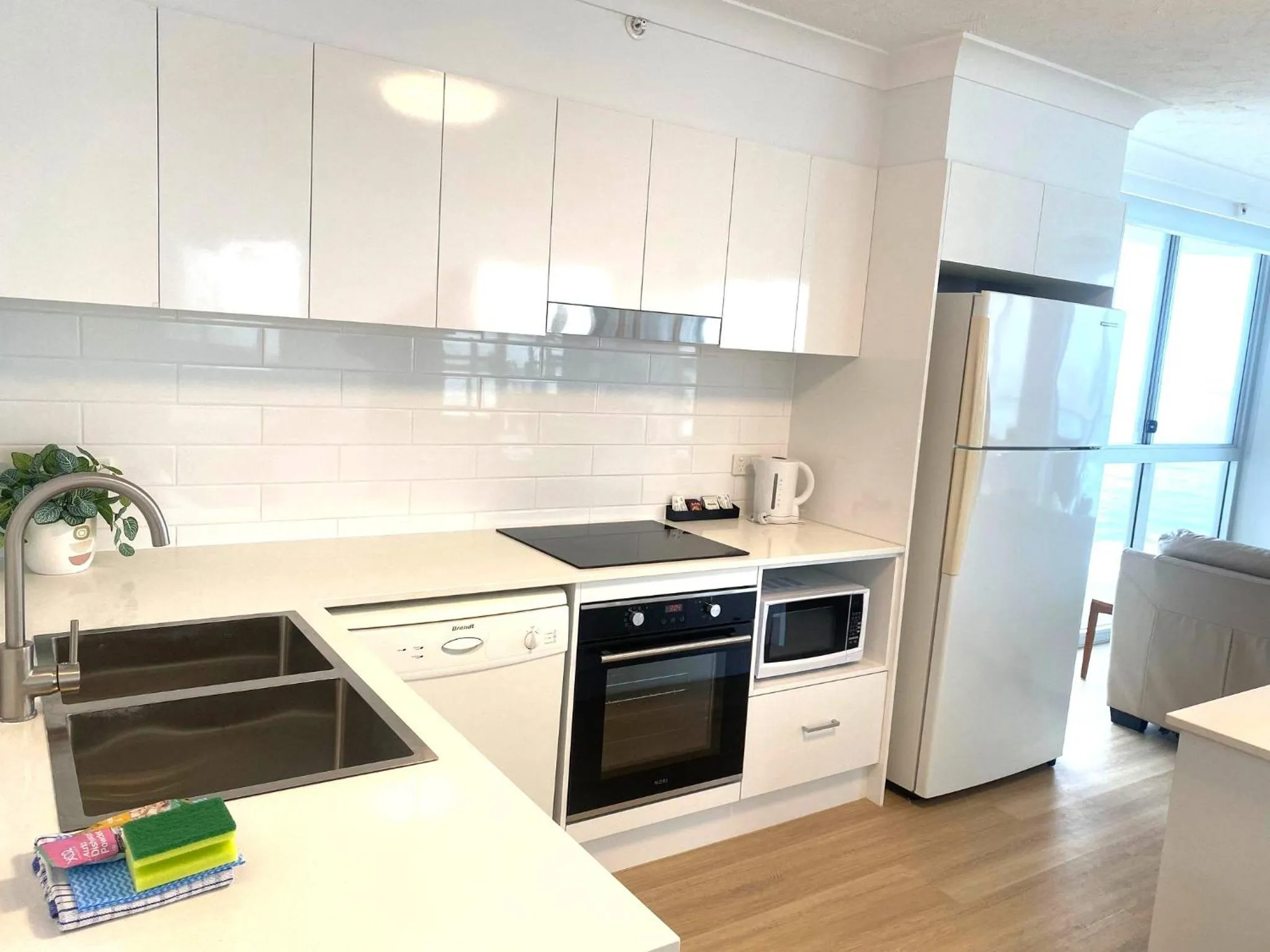 Kitchen or kitchenette in Hi Surf Beachfront Resort Apartments OFFICIAL SITE