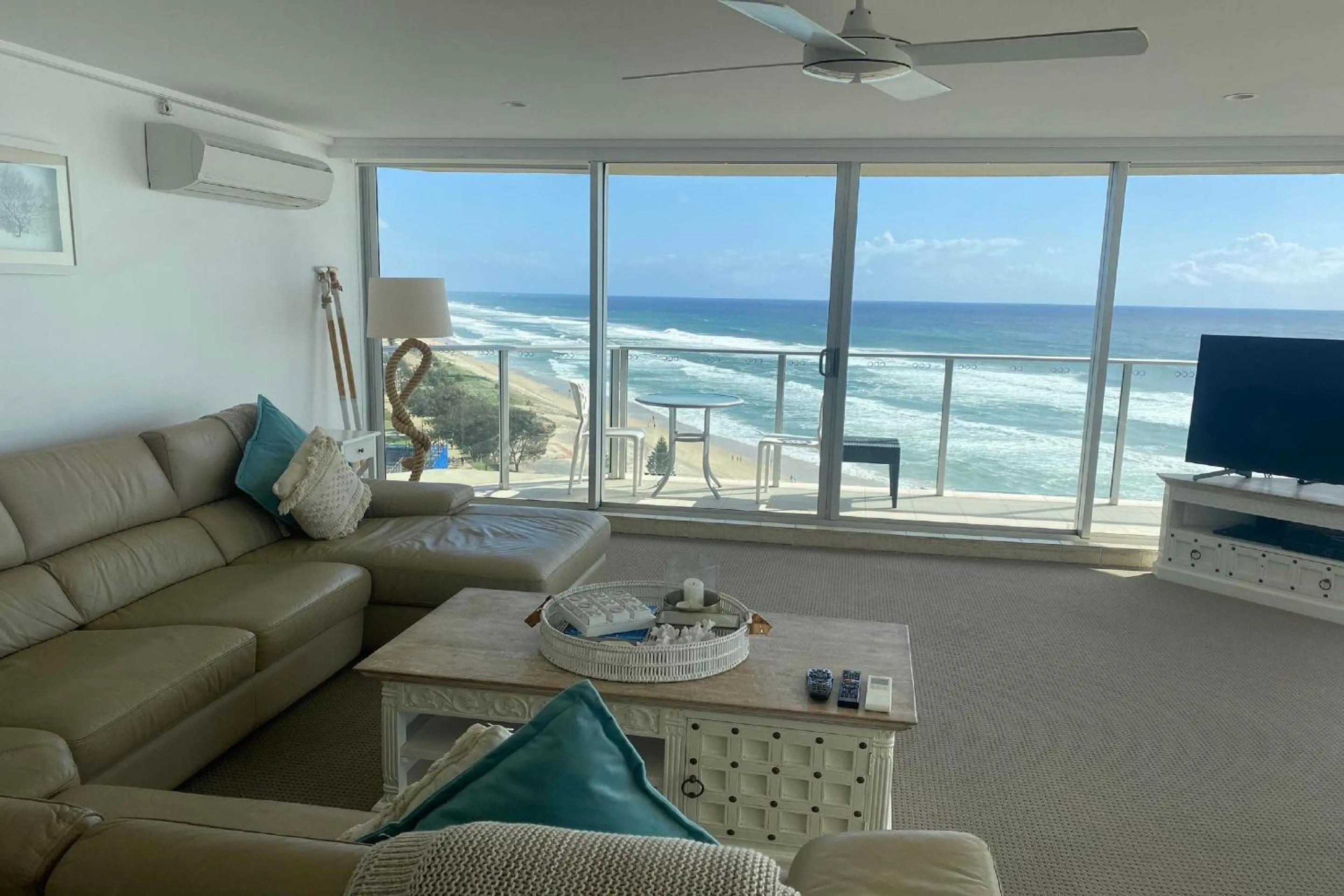 Living room in Hi Surf Beachfront Resort Apartments OFFICIAL SITE