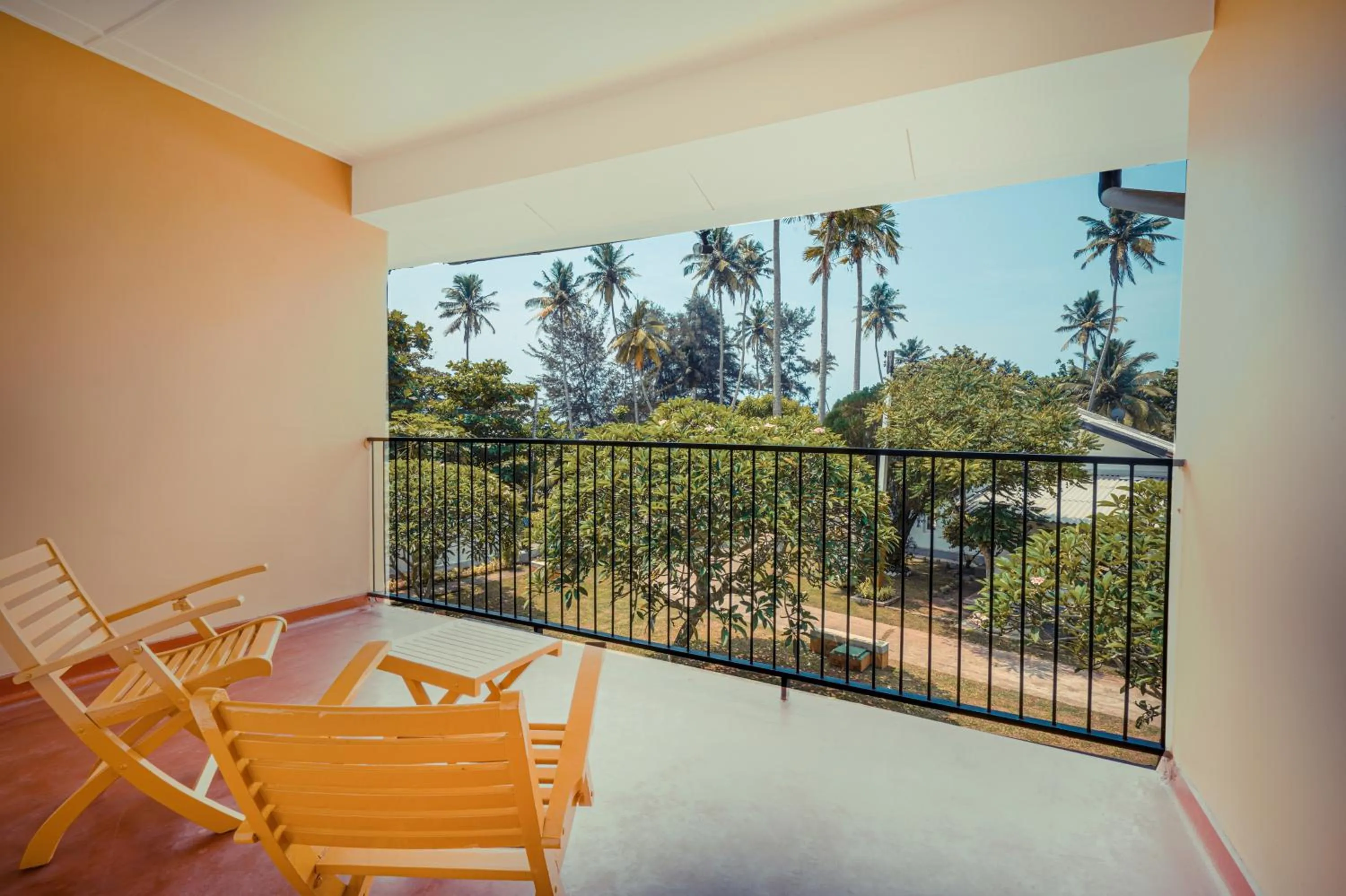 Balcony/Terrace in Reef Garden Hotel