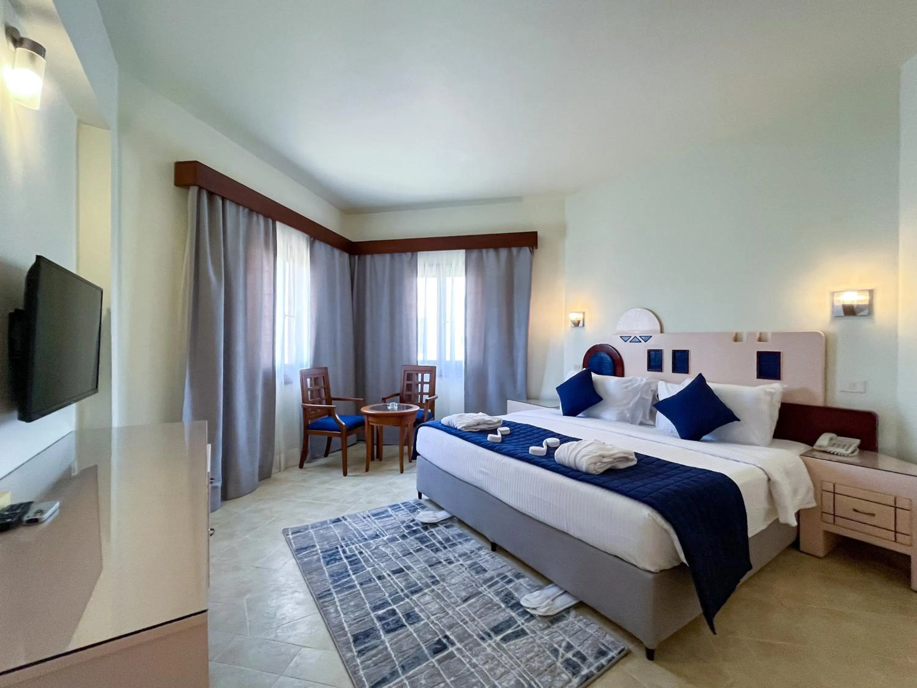 Bedroom, Bed in Nubian Island, Families and Couples only