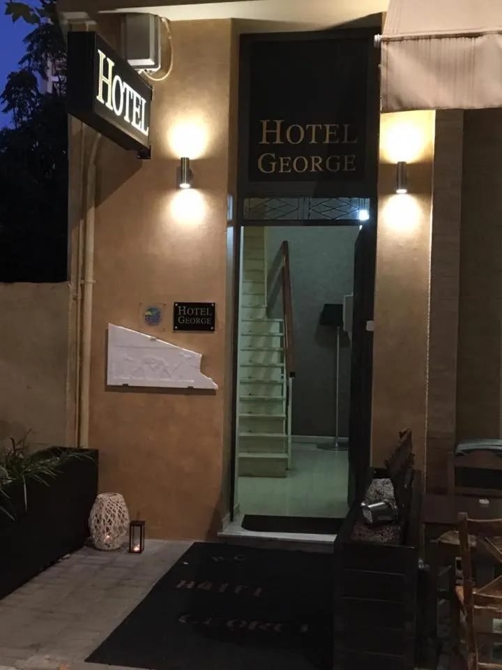 Hotel George