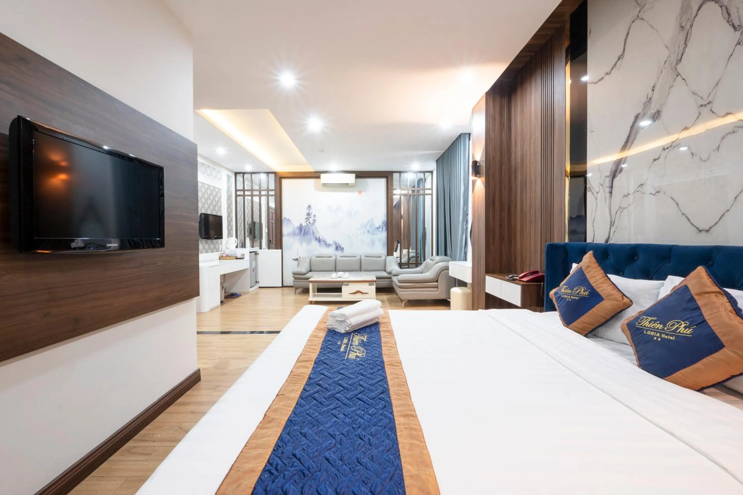 Photo of the whole room, Bed in Thien Phu Logia Hotel