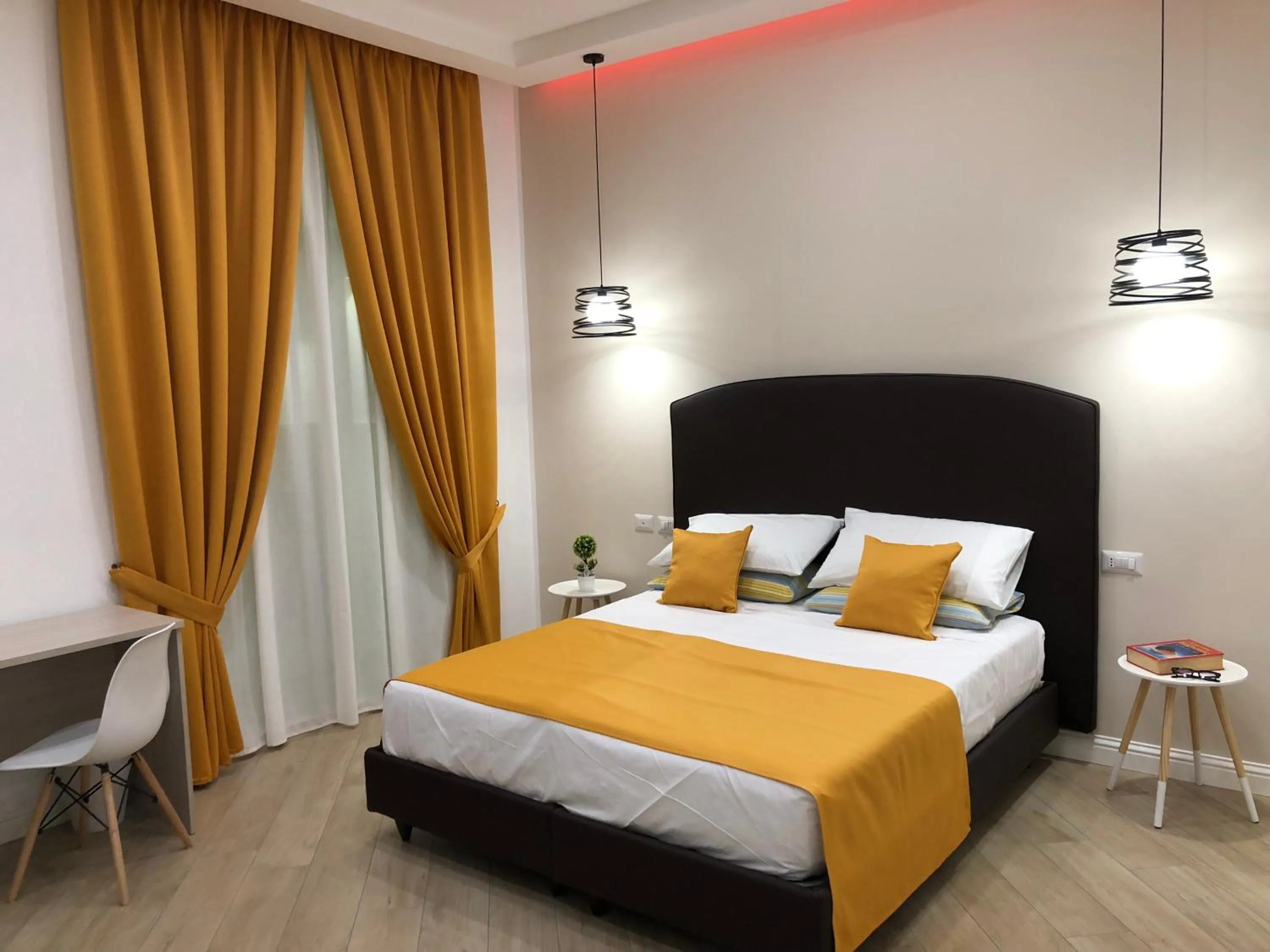 Deluxe Triple Room in DOMO B&B