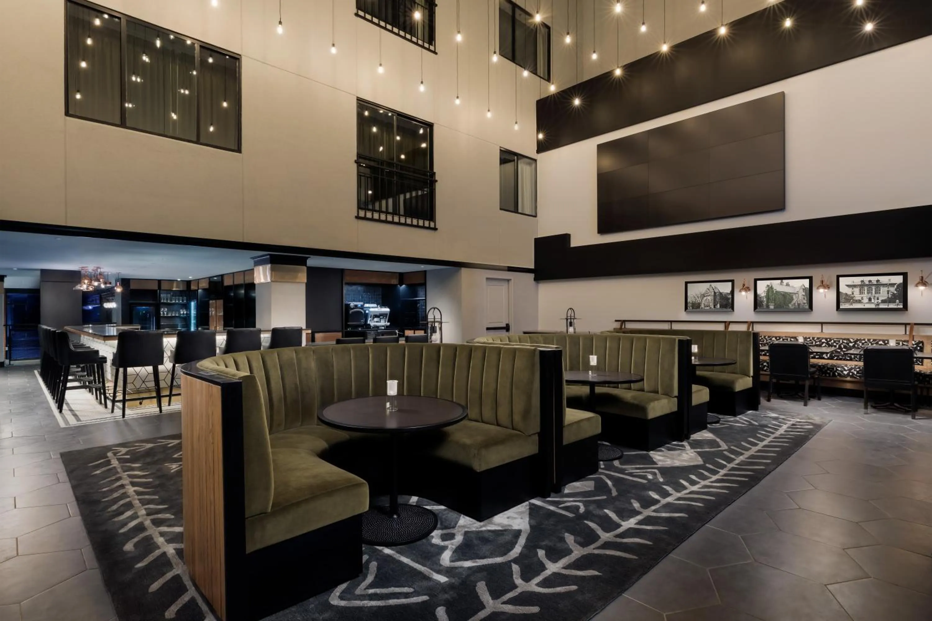 Restaurant/places to eat in The Arcadian