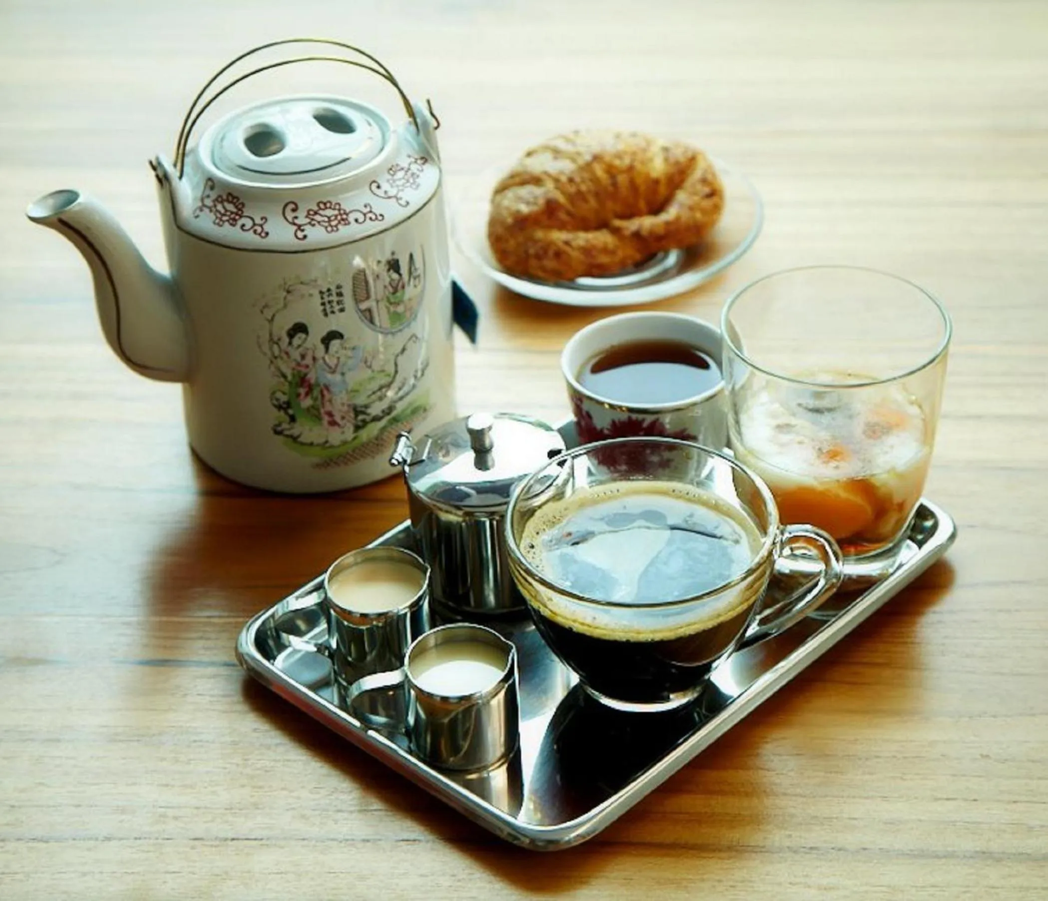 Restaurant/places to eat in Loft 77