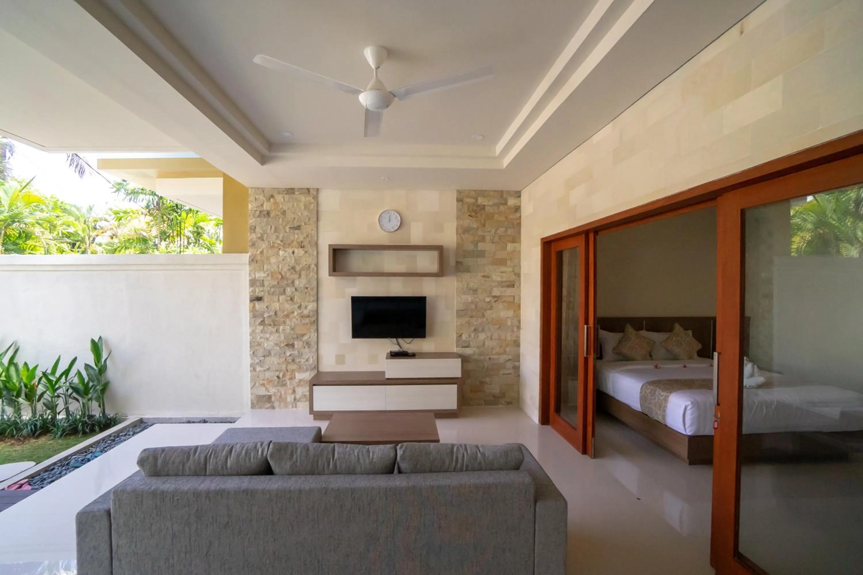 Living room, Bed in Juada Garden