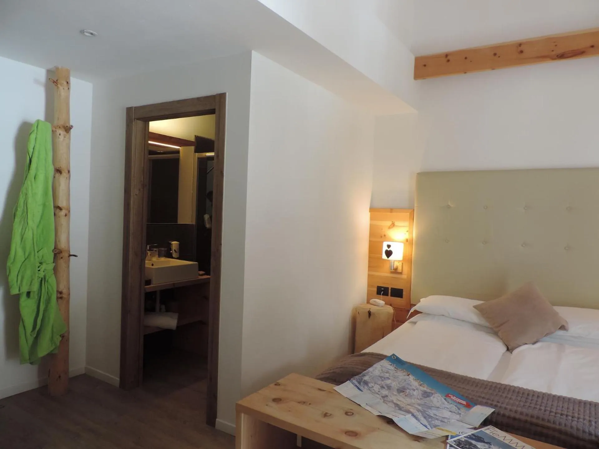 Bed in Hotel Scoiattolo