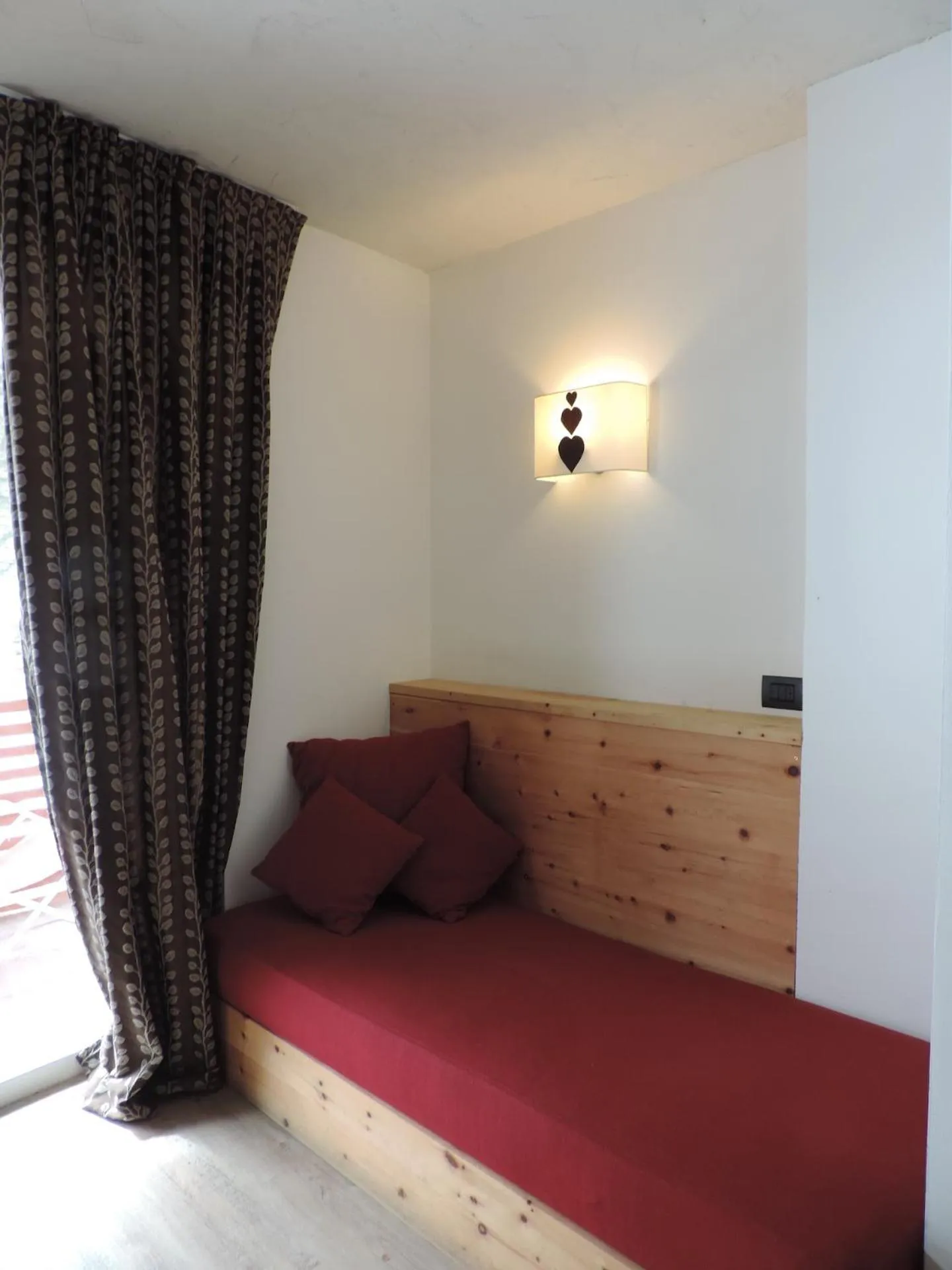 Bed in Hotel Scoiattolo