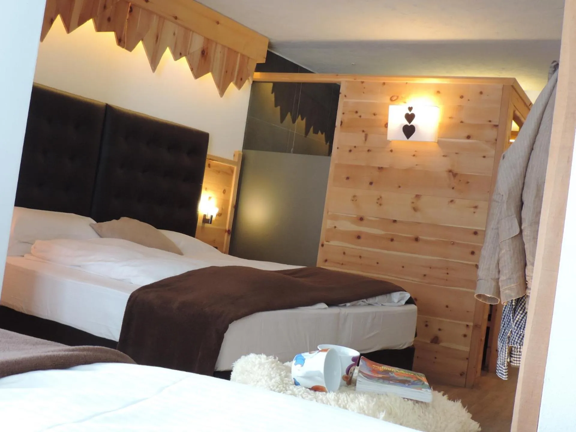 Bed in Hotel Scoiattolo