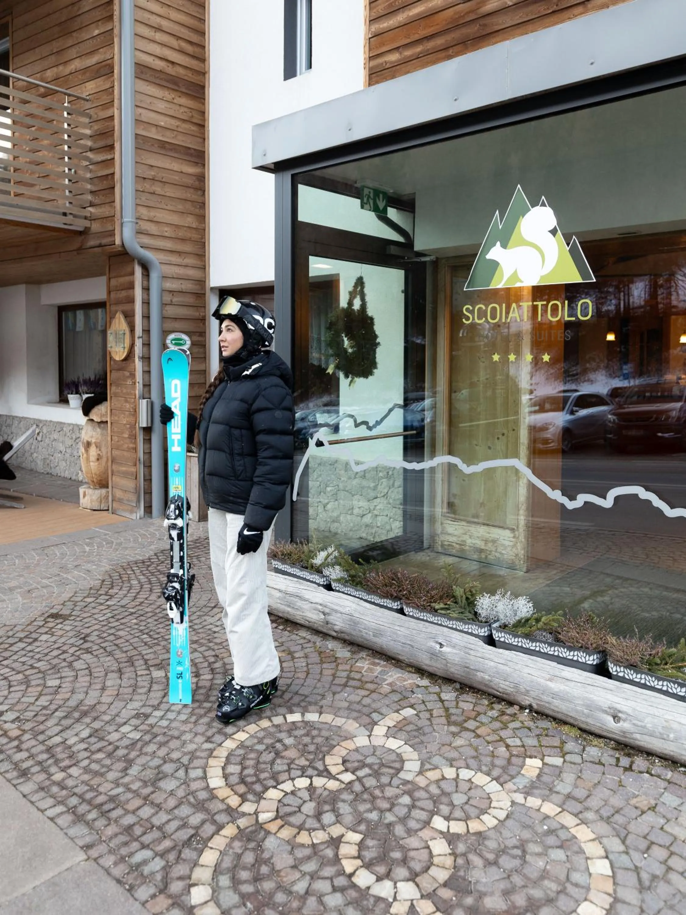 Skiing in Hotel Scoiattolo