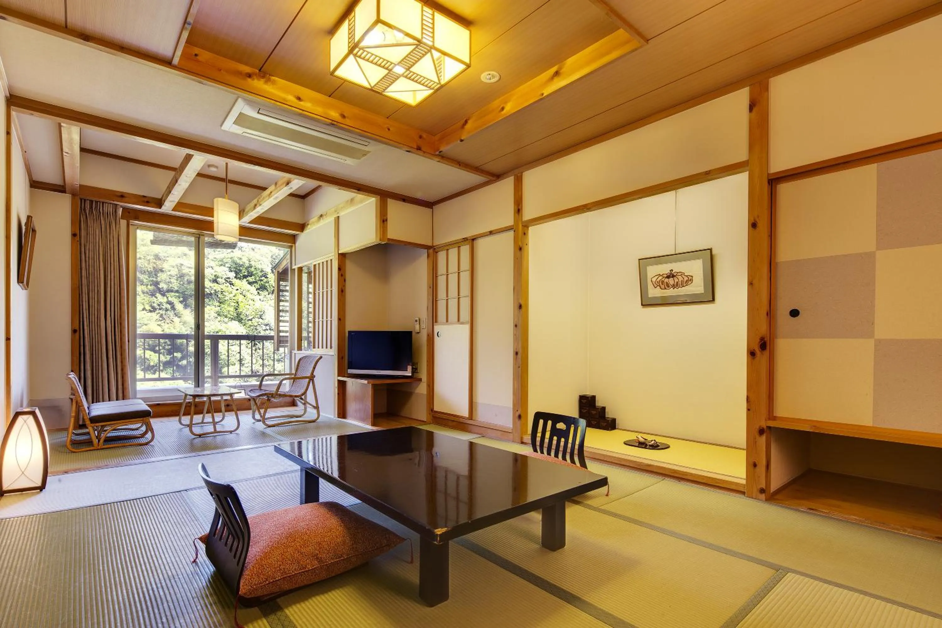 Photo of the whole room in Ryokan Fushioukaku