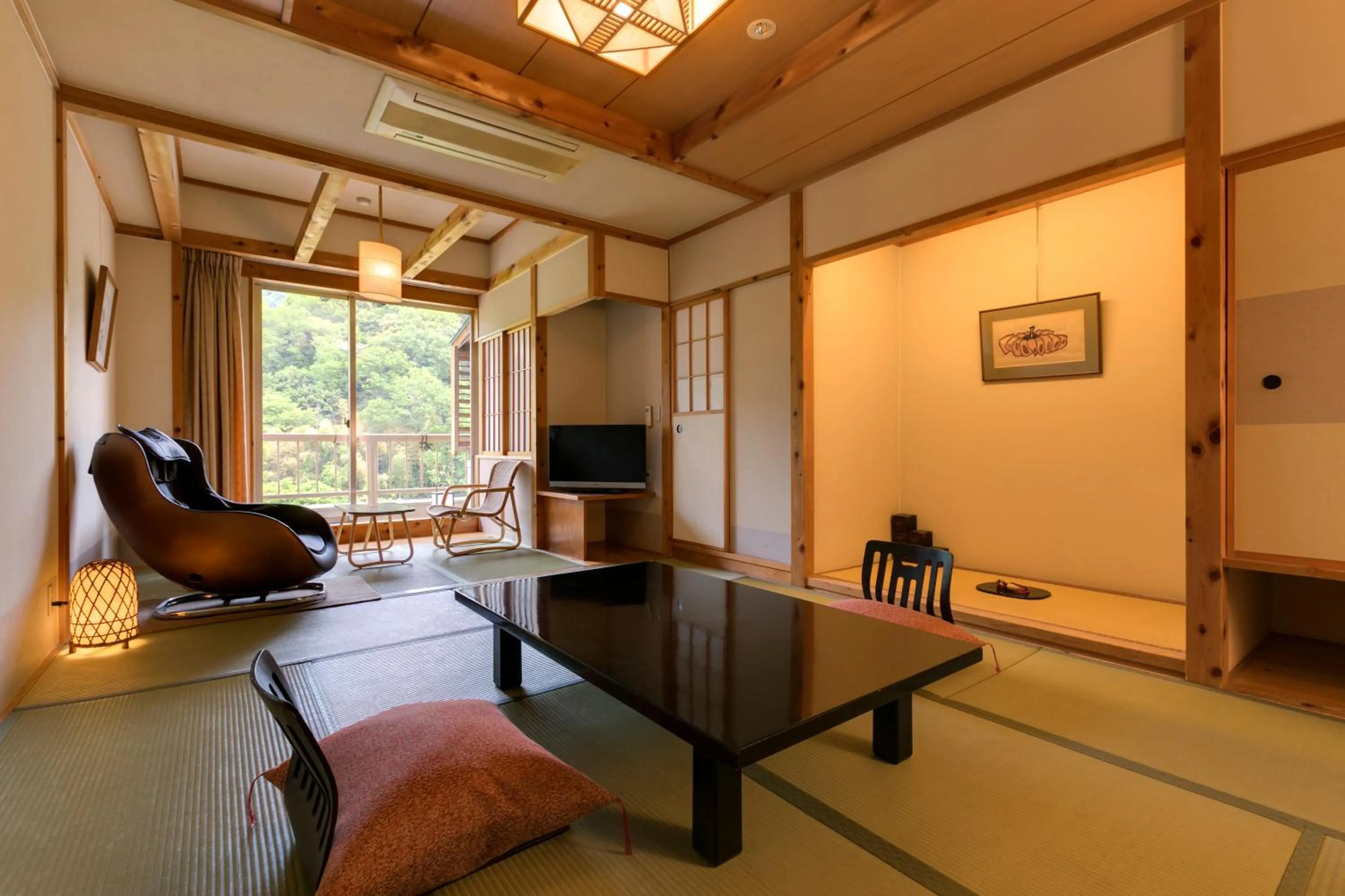 Photo of the whole room in Ryokan Fushioukaku