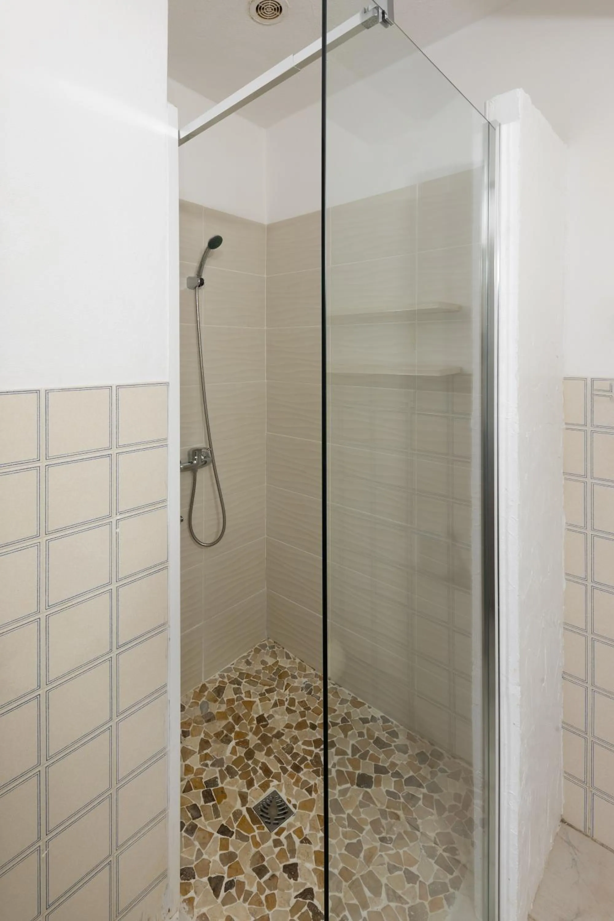 Shower in Domaine Bocca di Feno