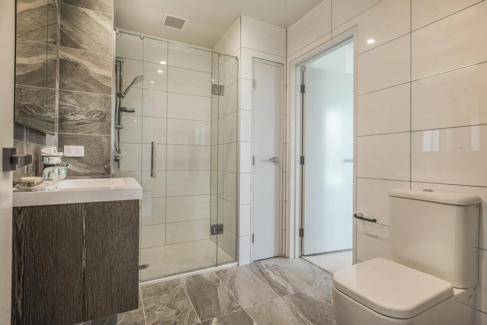 Bathroom in The Edgerley Suites