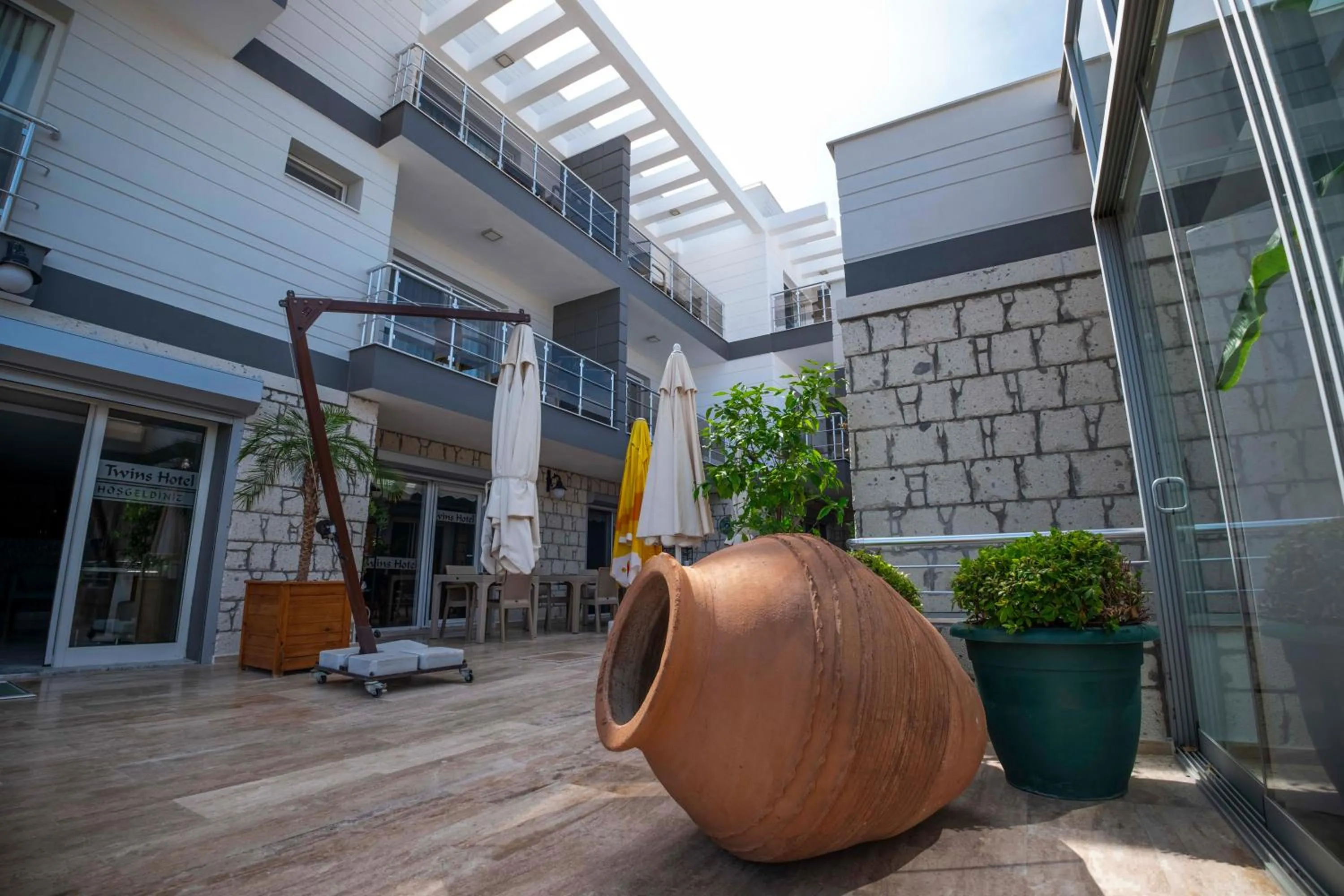 Inner courtyard view in Twins Hotel Çeşme