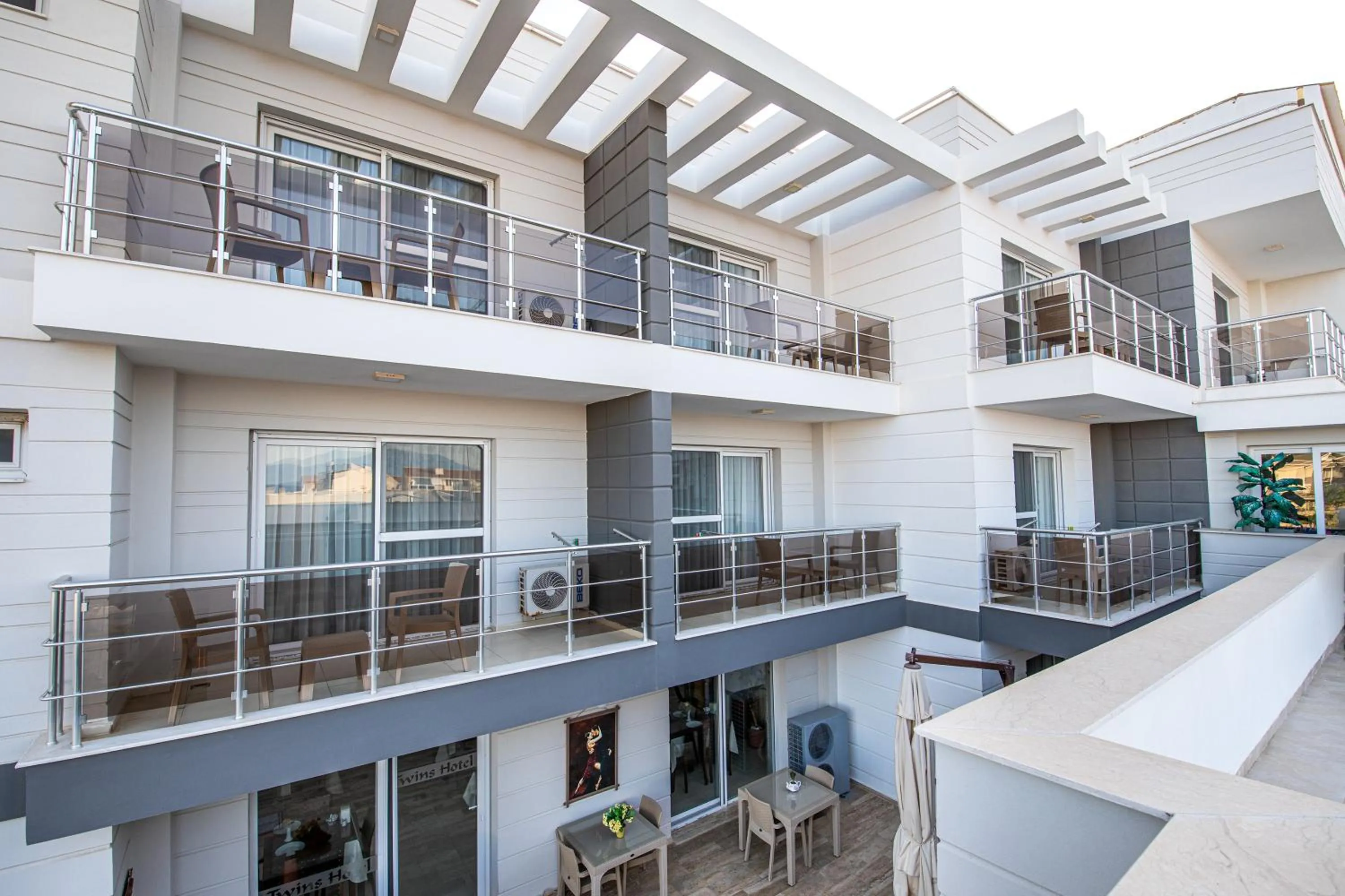 Property building in Twins Hotel Çeşme