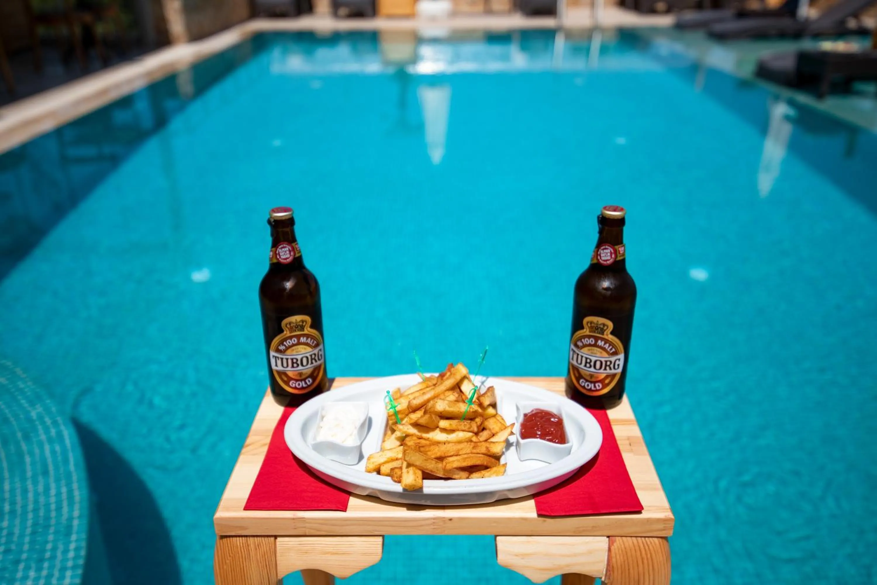 Food and drinks in Twins Hotel Çeşme