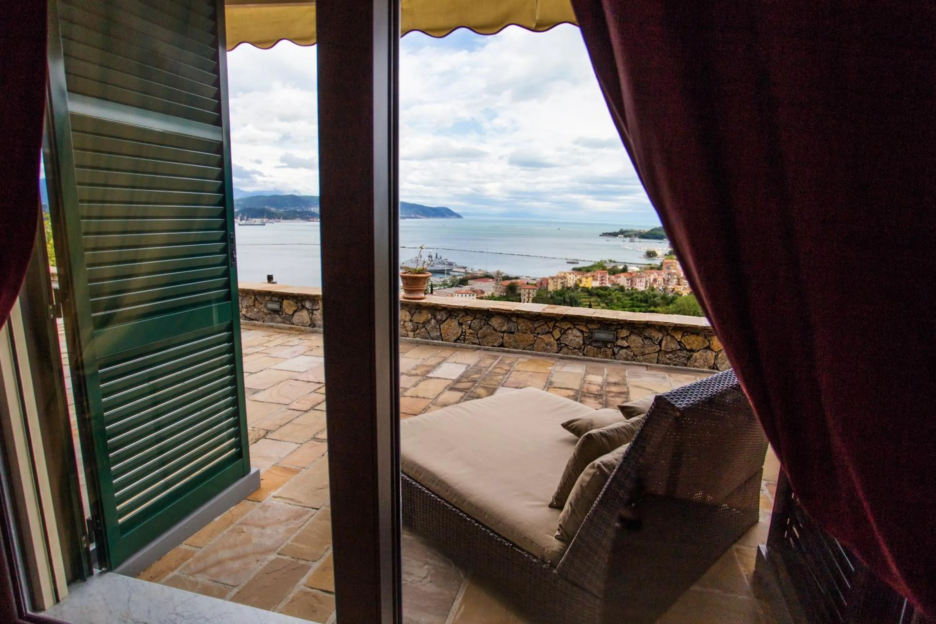 Balcony/Terrace in Miramare Apartments&Suites