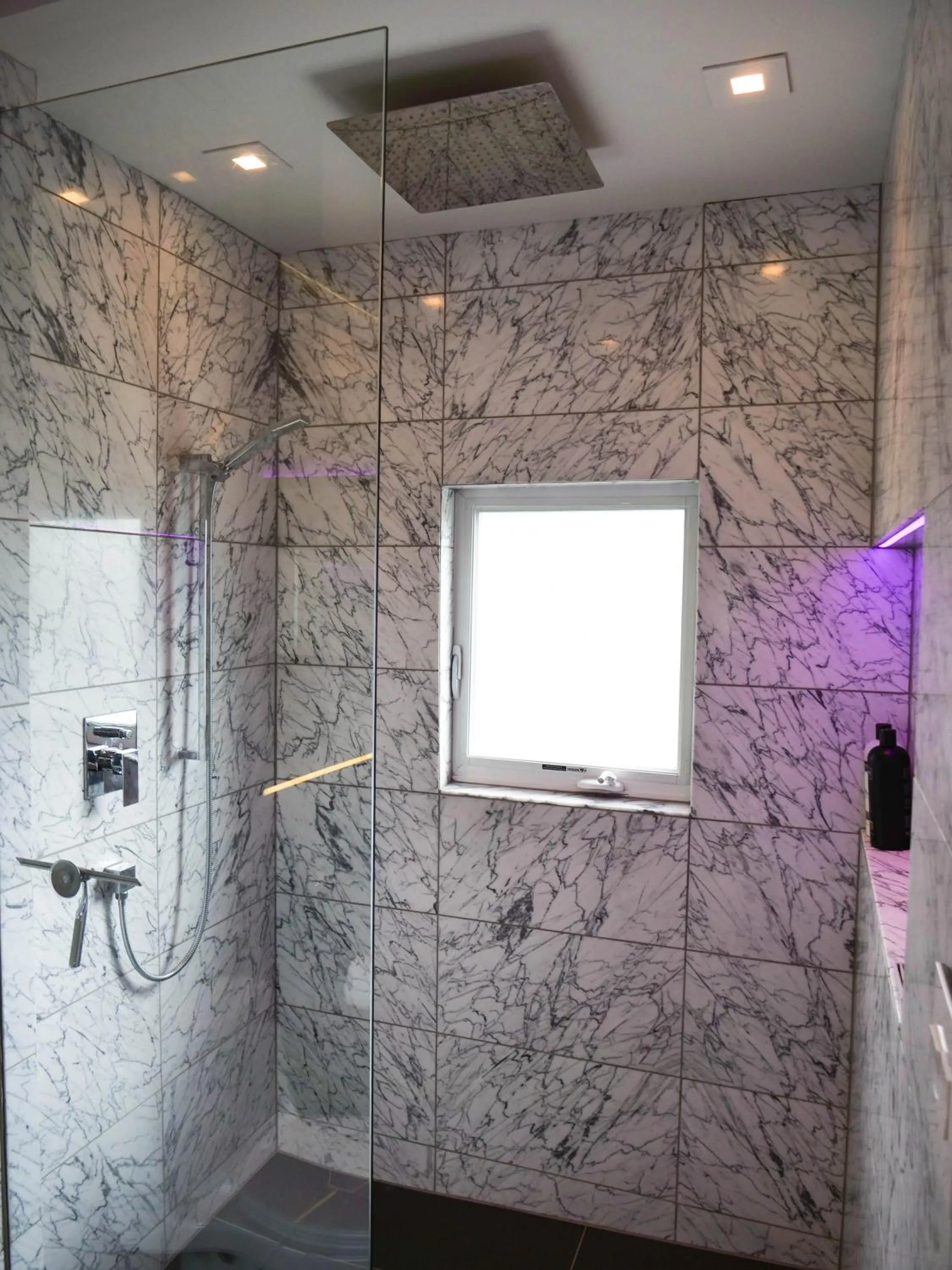 Shower in Shadowcrest