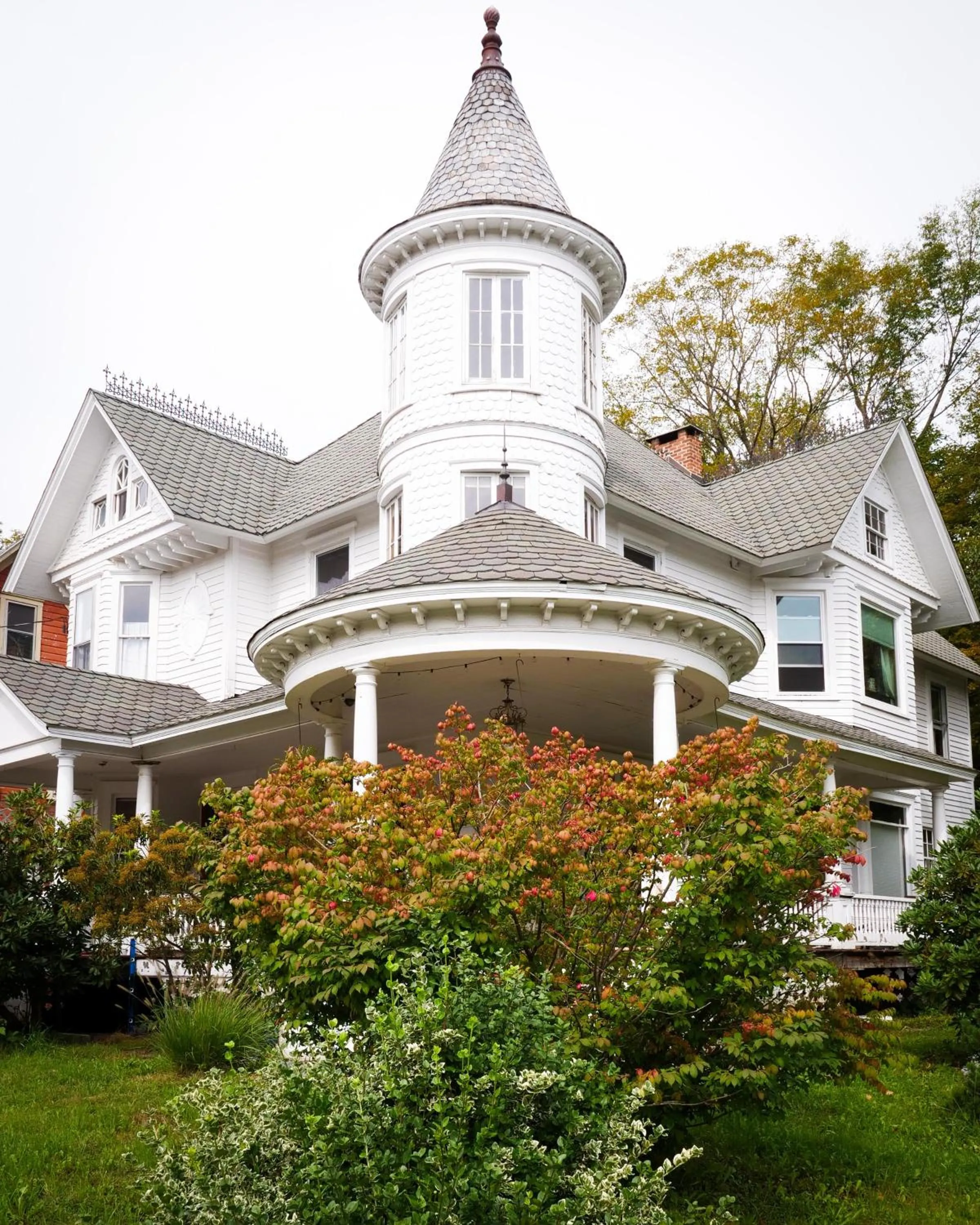 Property building in Shadowcrest