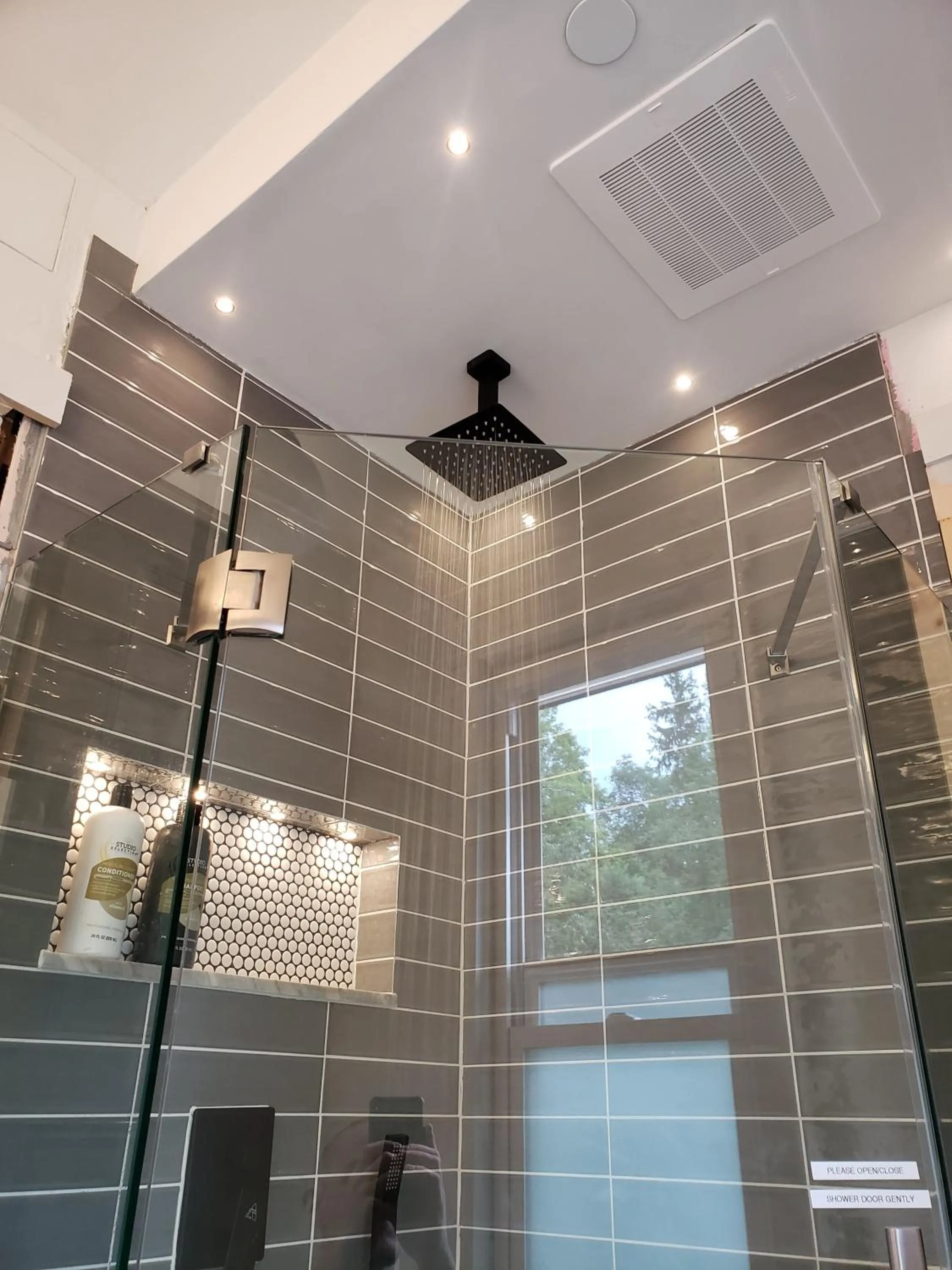 Shower in Shadowcrest