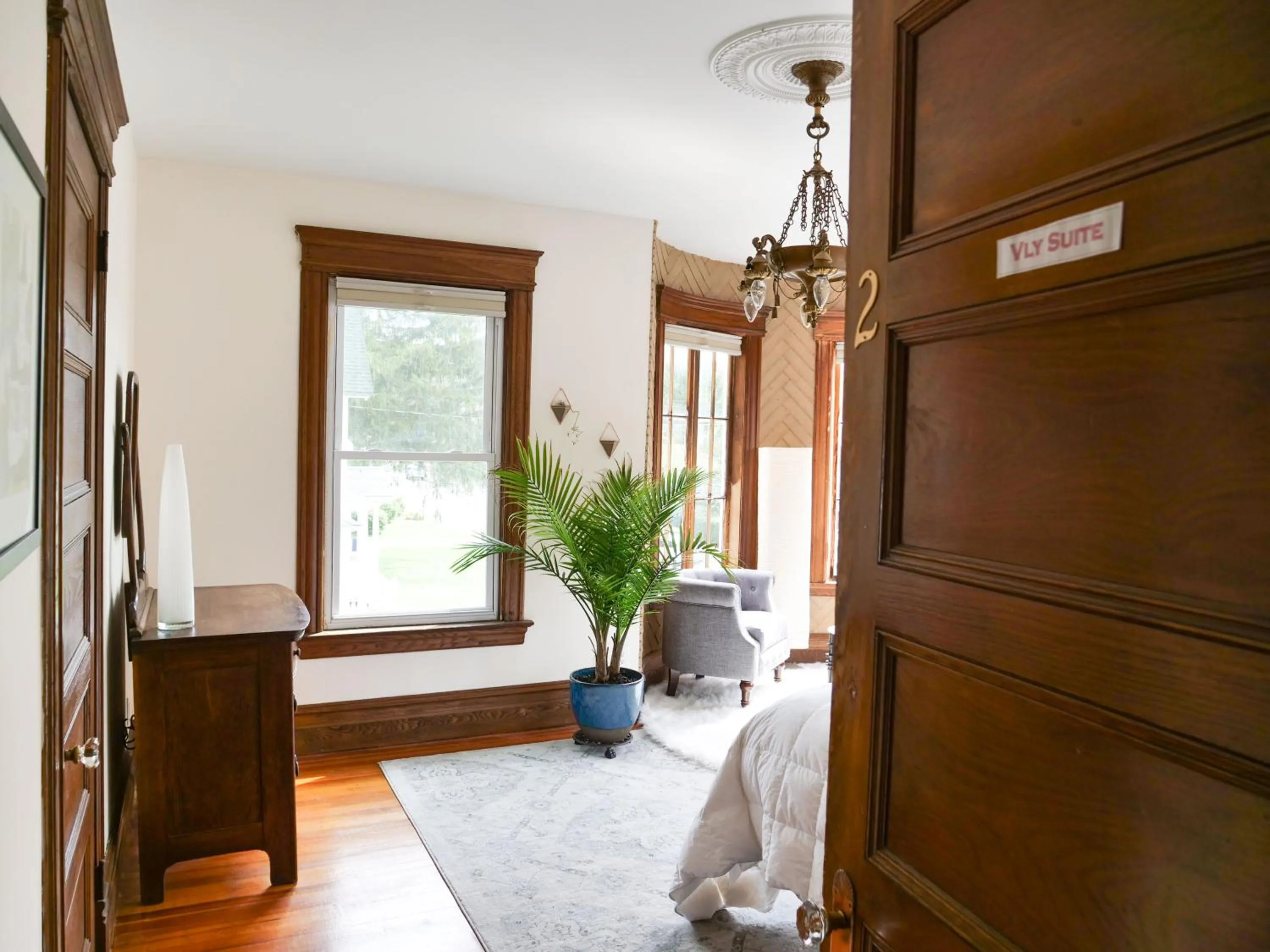 Seating area in Shadowcrest