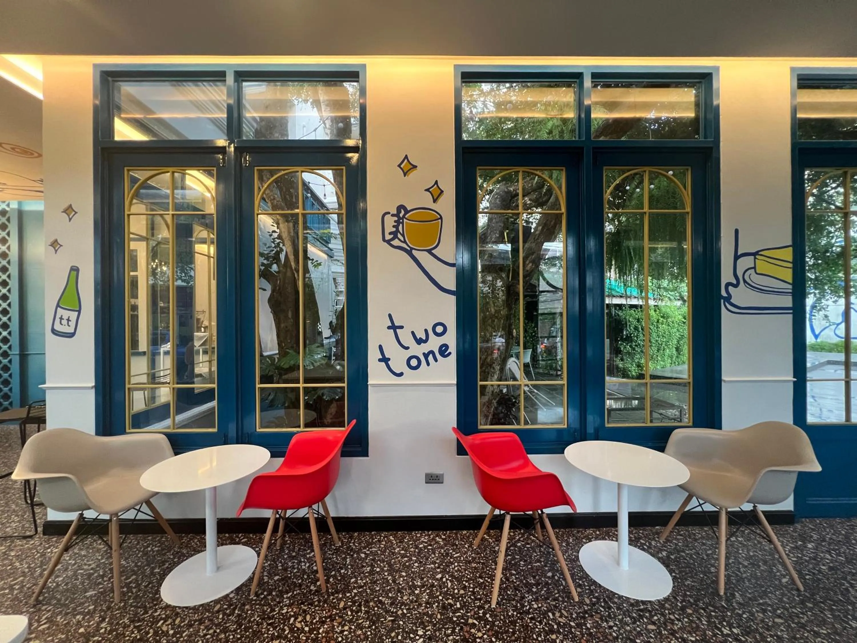 Restaurant/places to eat in PRS Hotel Pattaya