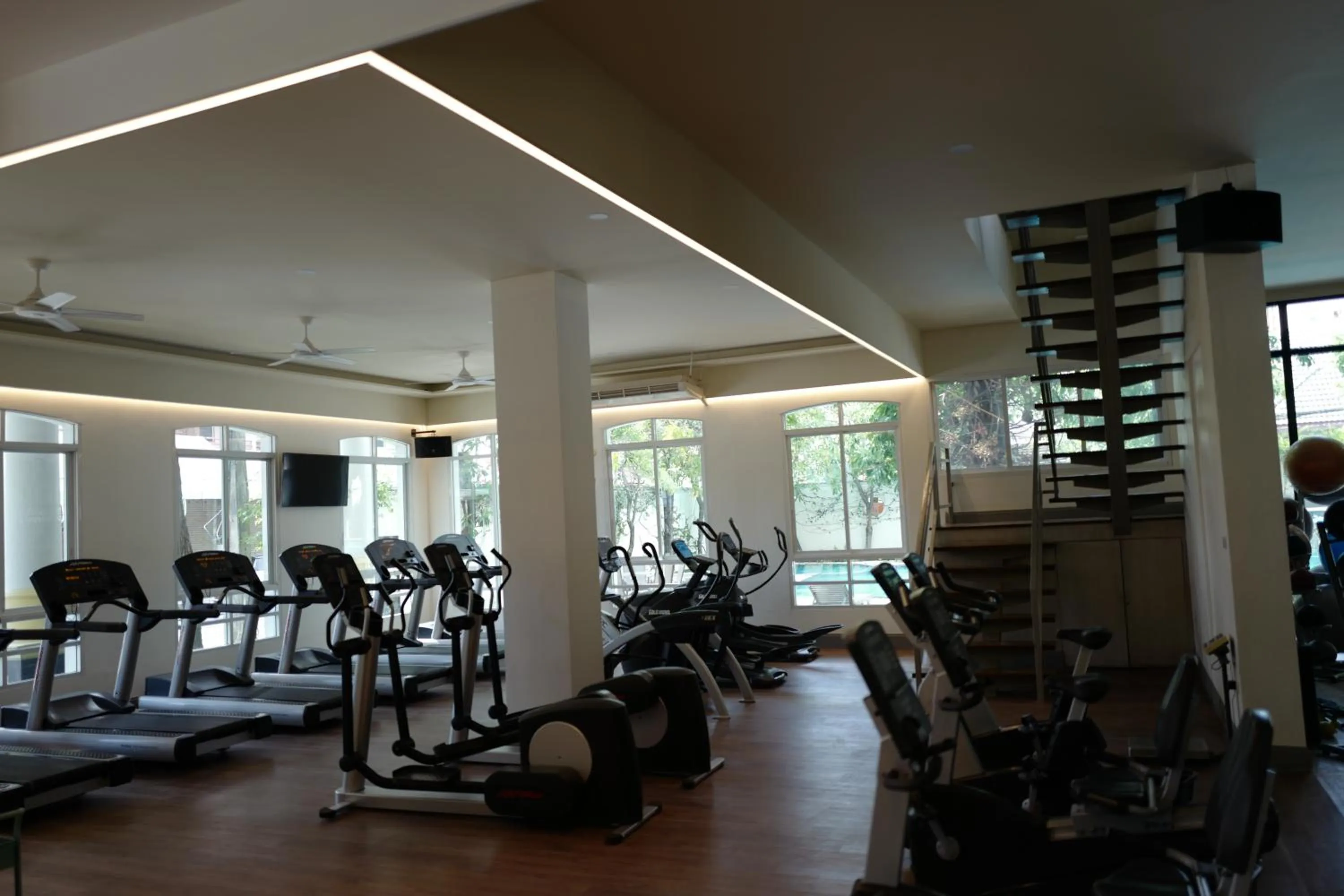 Fitness centre/facilities in PRS Hotel Pattaya