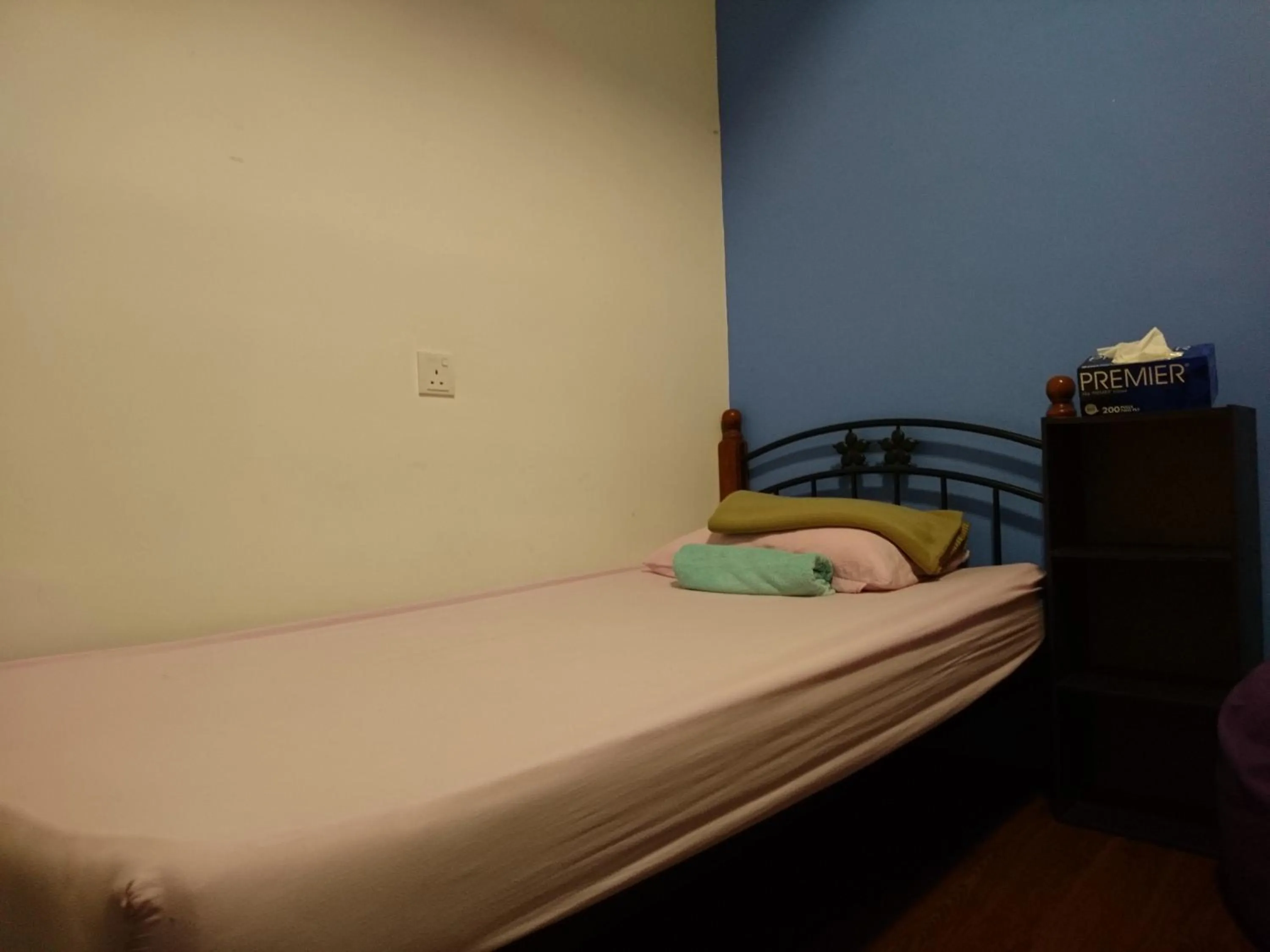 Bed in Moon Eleven Hostel Near Klia & Klia2