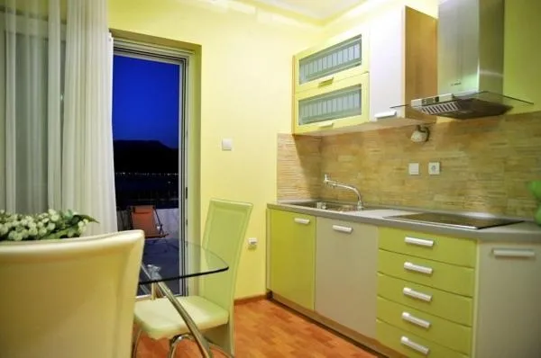 Studio with Sea View  (2 Adults) in Villa Mare Apartments