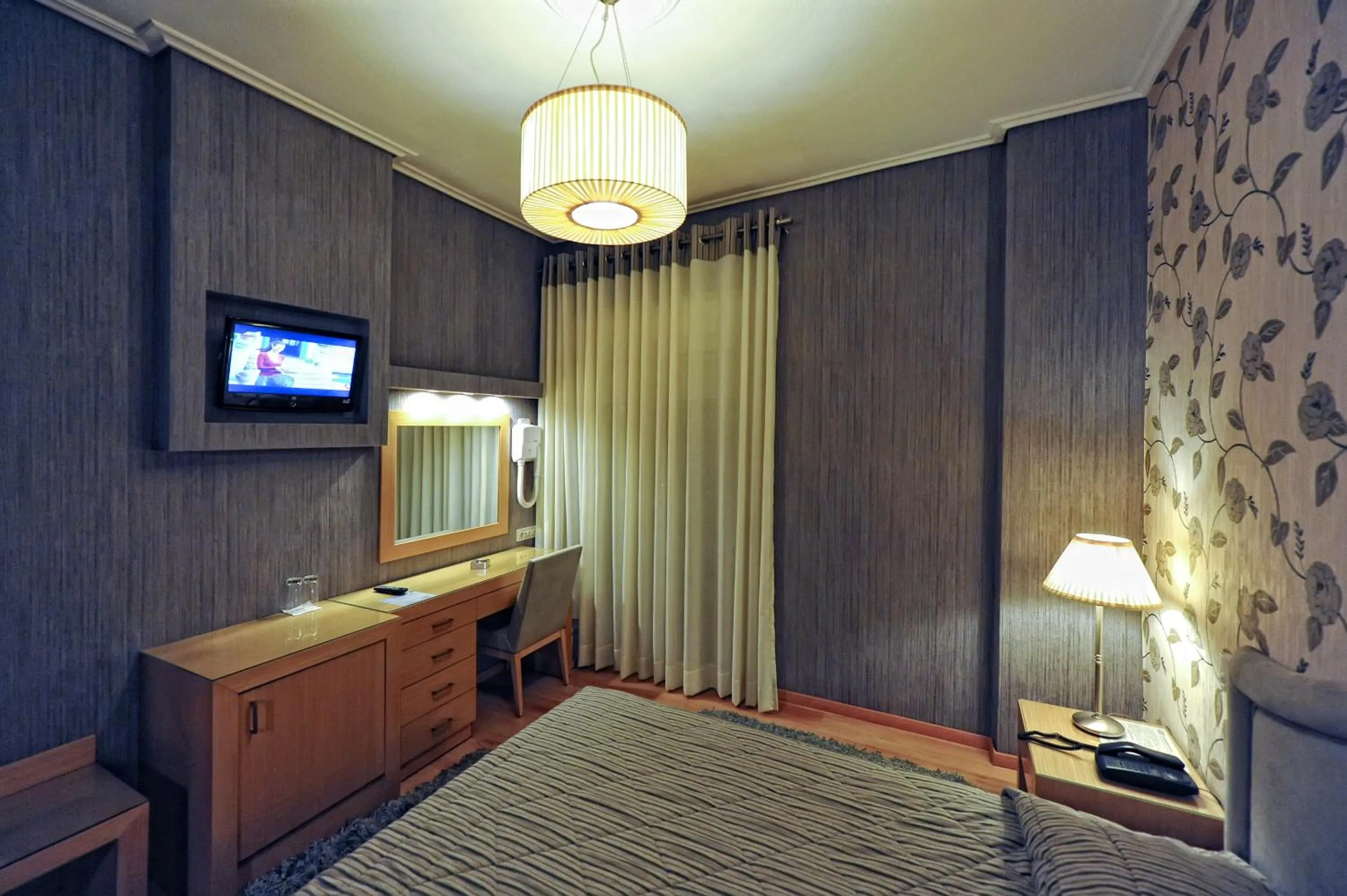 Photo of the whole room, Bed in Haikos Hotel