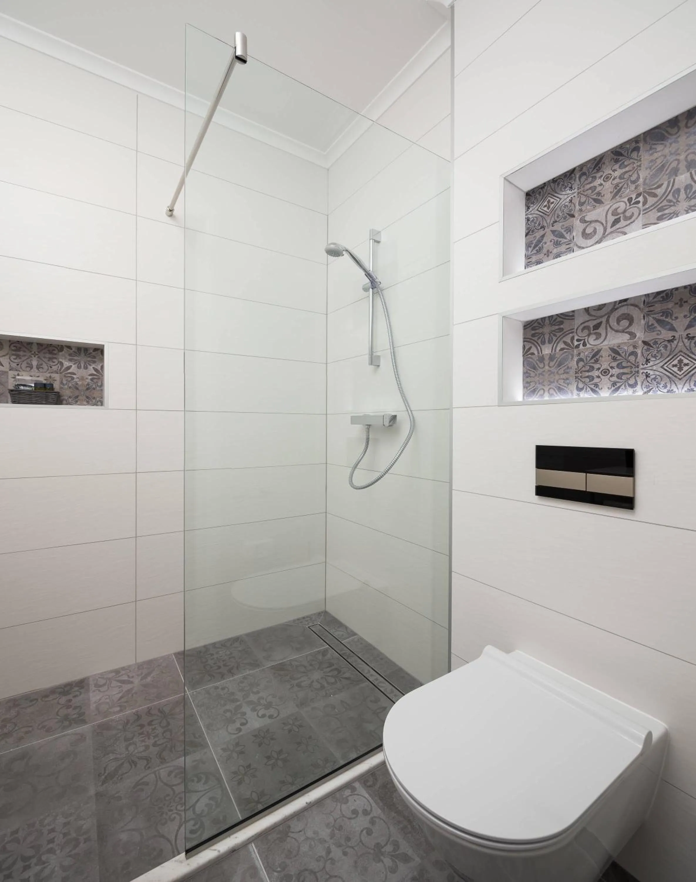 Shower in Sleep Split