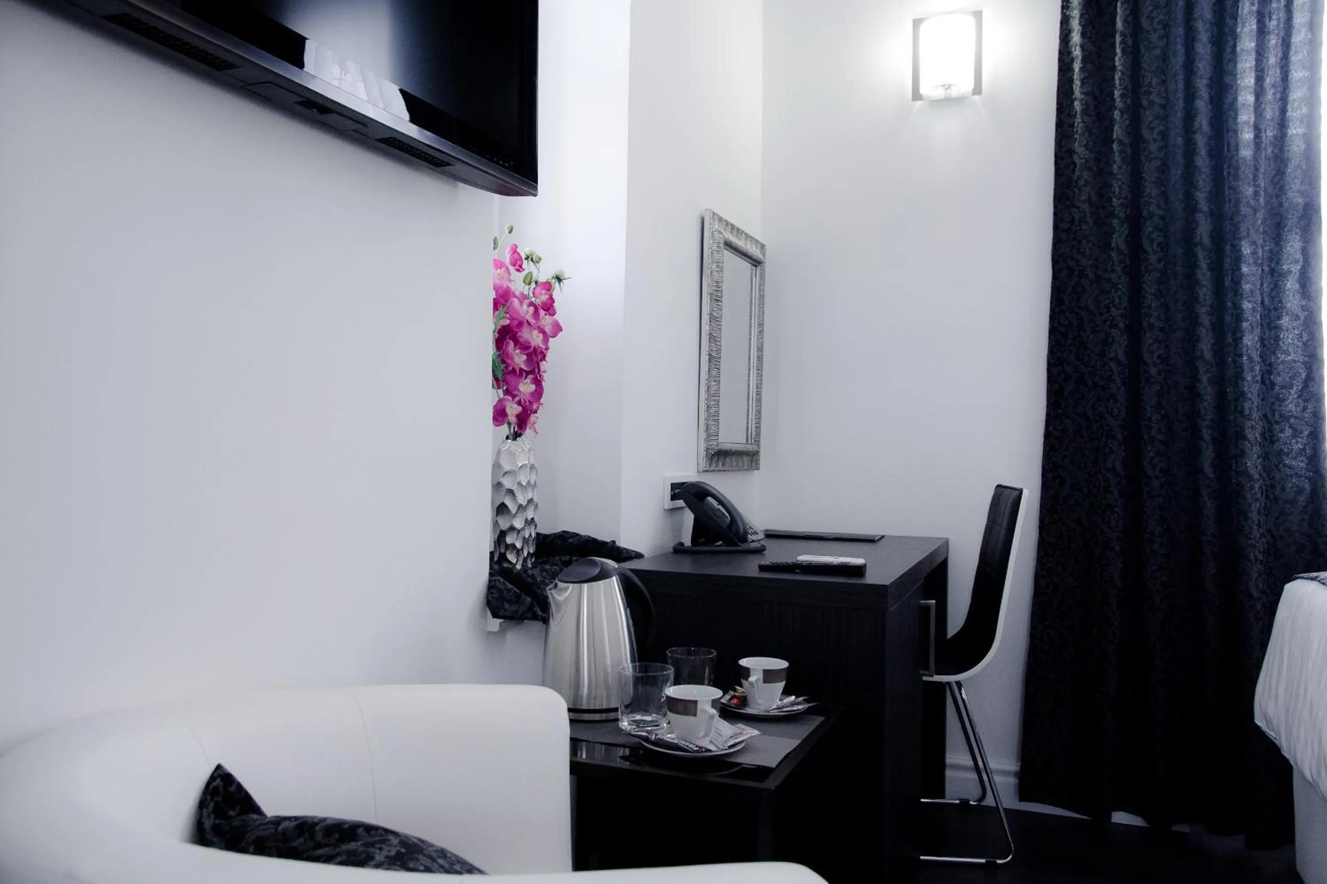 Photo of the whole room in Sleep Split