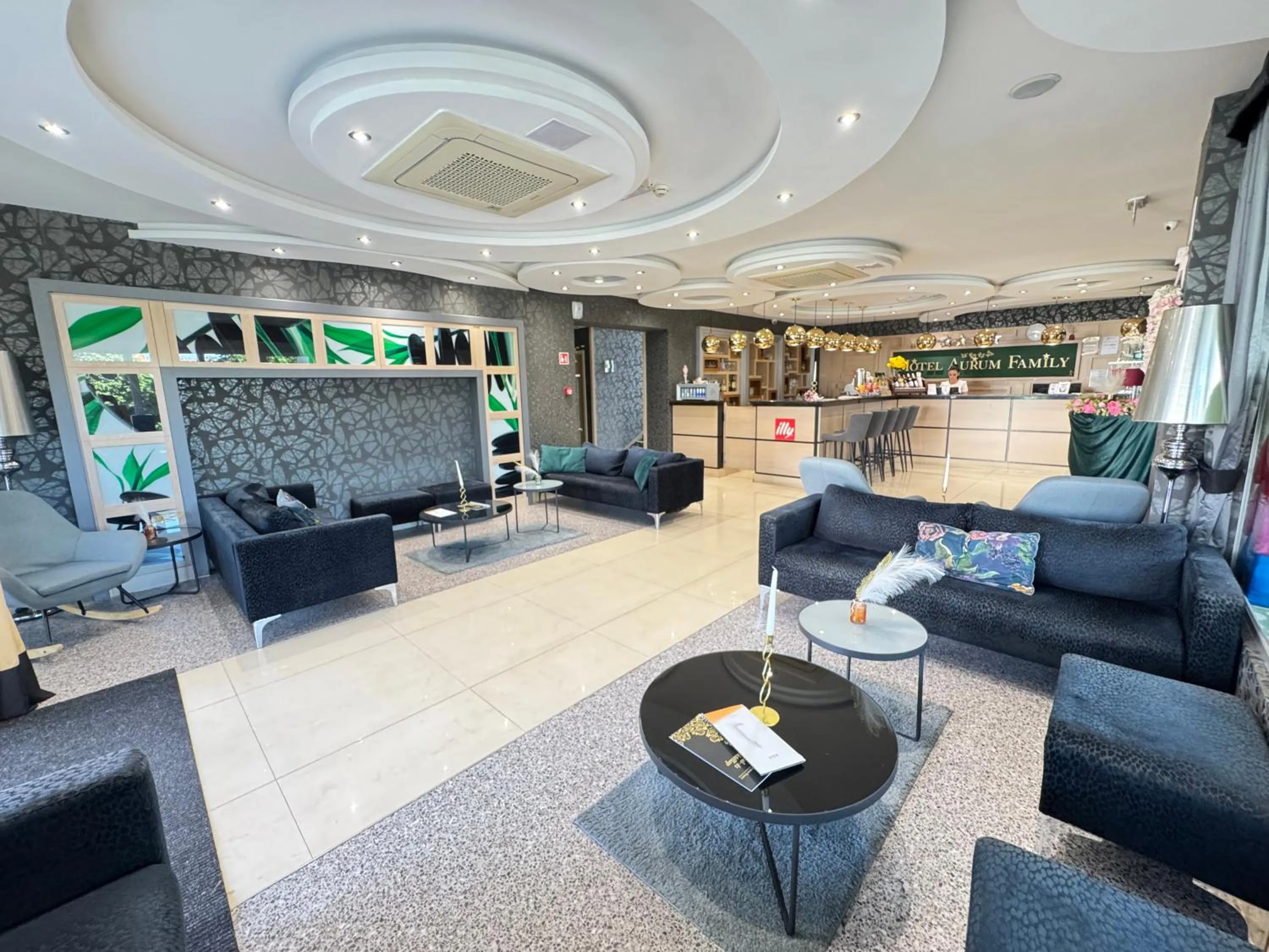 Lobby or reception in Hotel Aurum Family "A"
